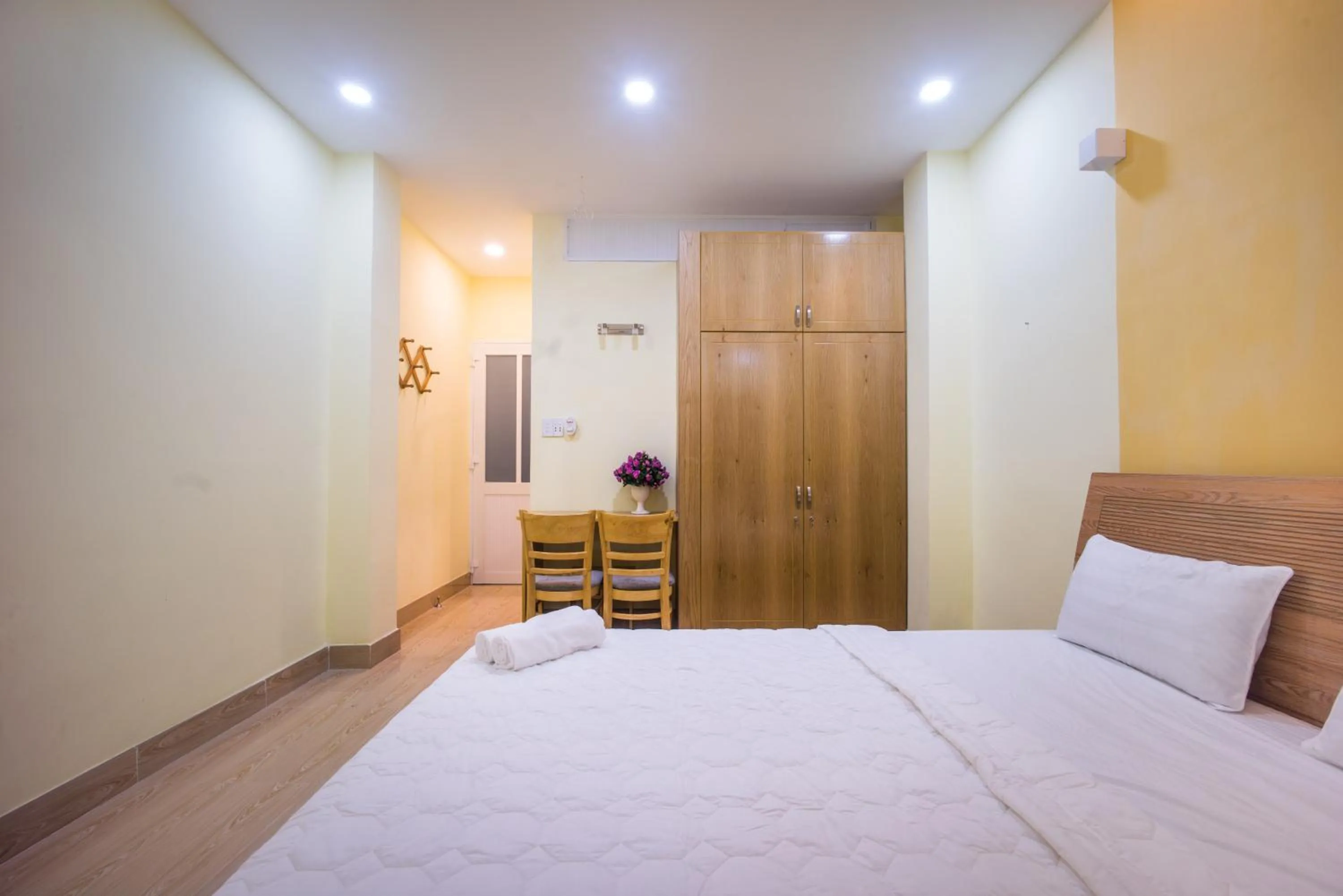 Deluxe Double Room with Balcony in Language Exchange Hostel 1