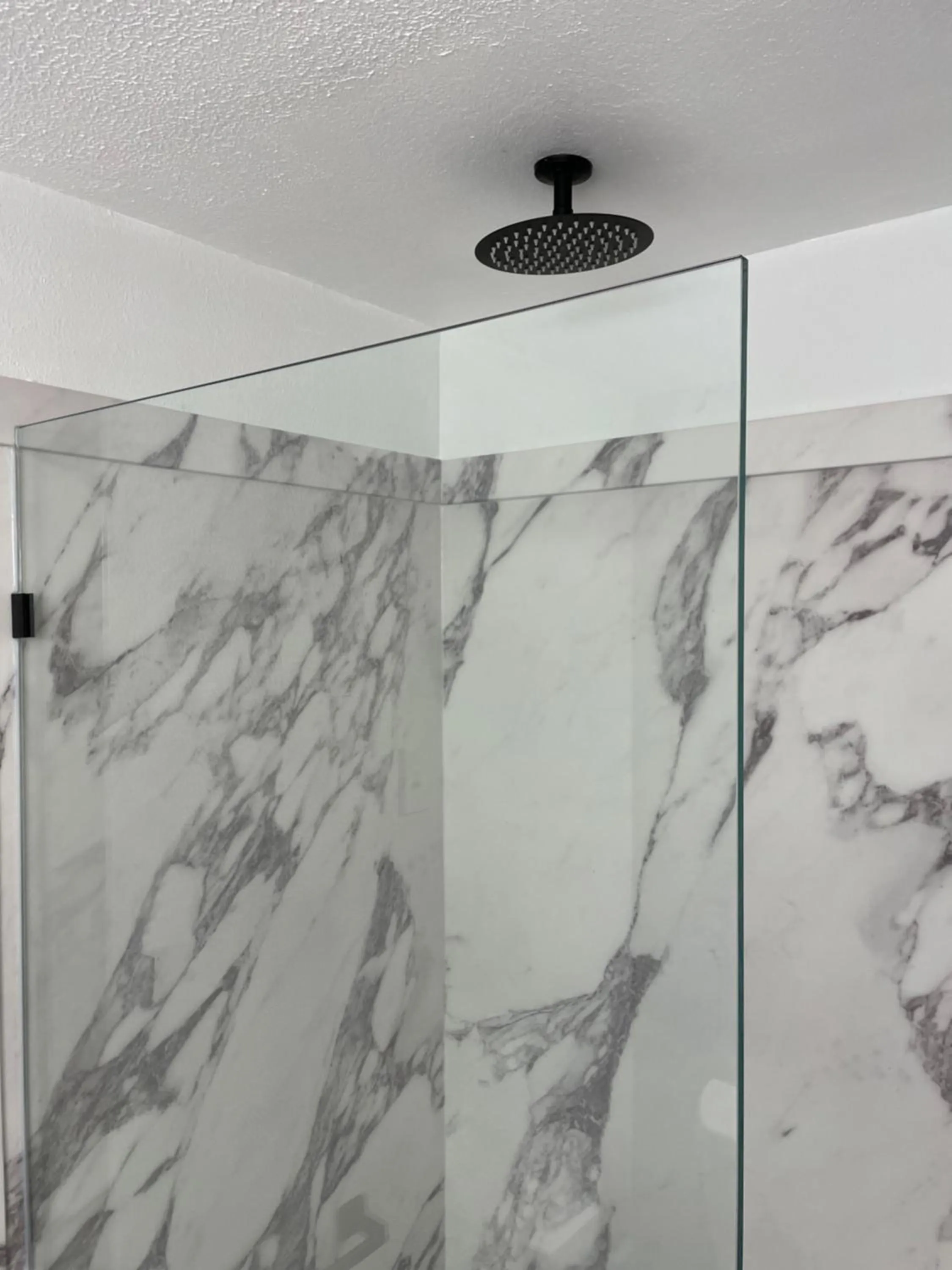 Premium King with Lake View in Americas Best Value Inn Polson