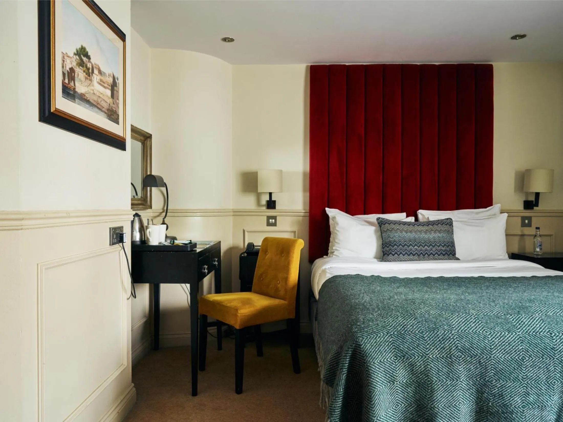 Double or Twin Room - Disability Access in The Talbot Inn