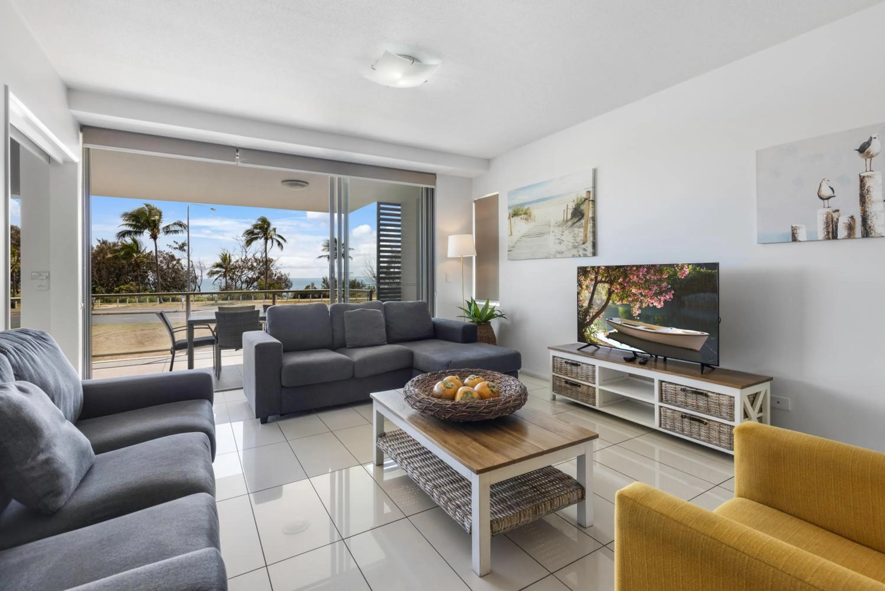 3 Bedroom Apartment Ocean View in Beaches on Lammermoor Apartments