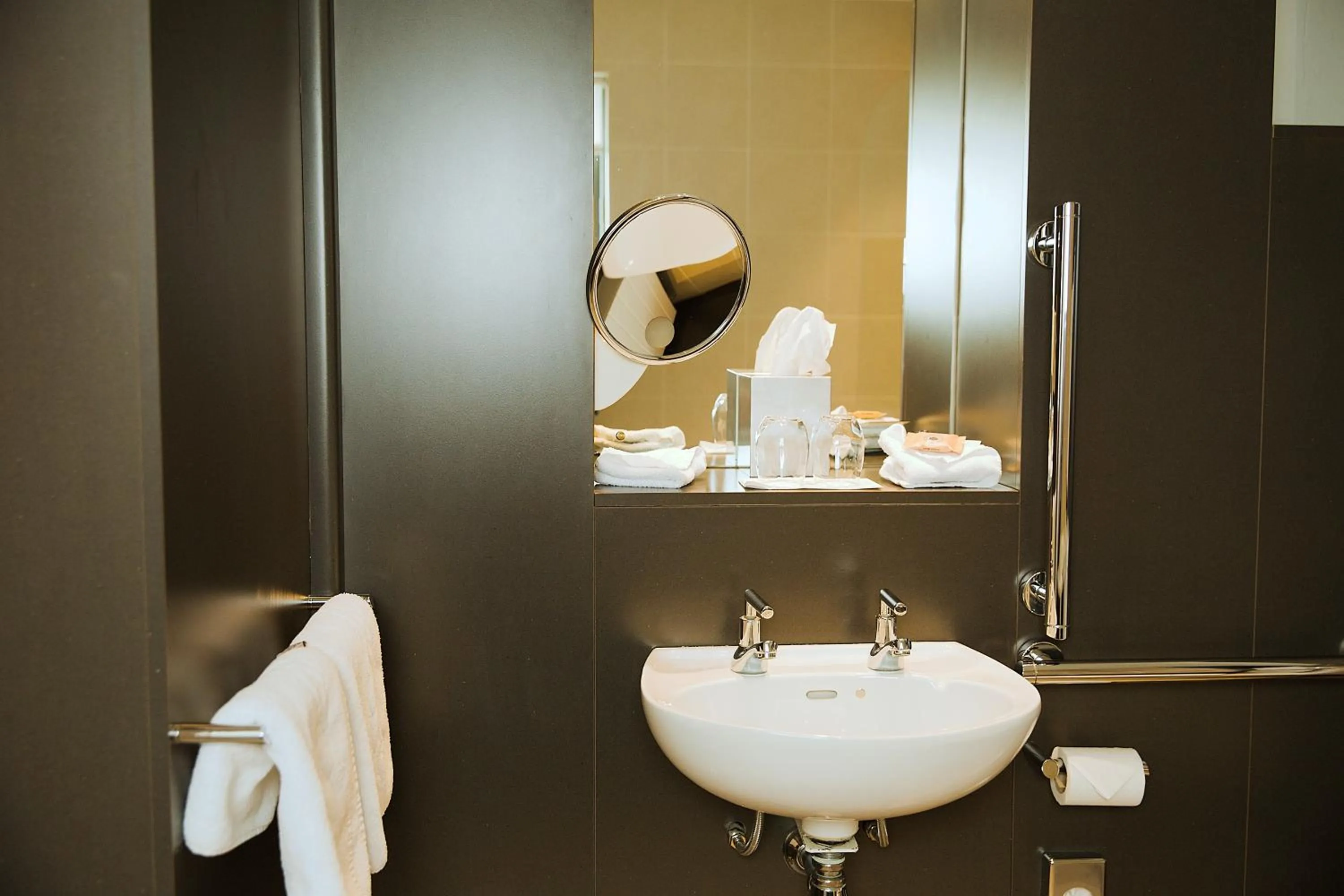 Double Room - Garden Room in Hart's Hotel