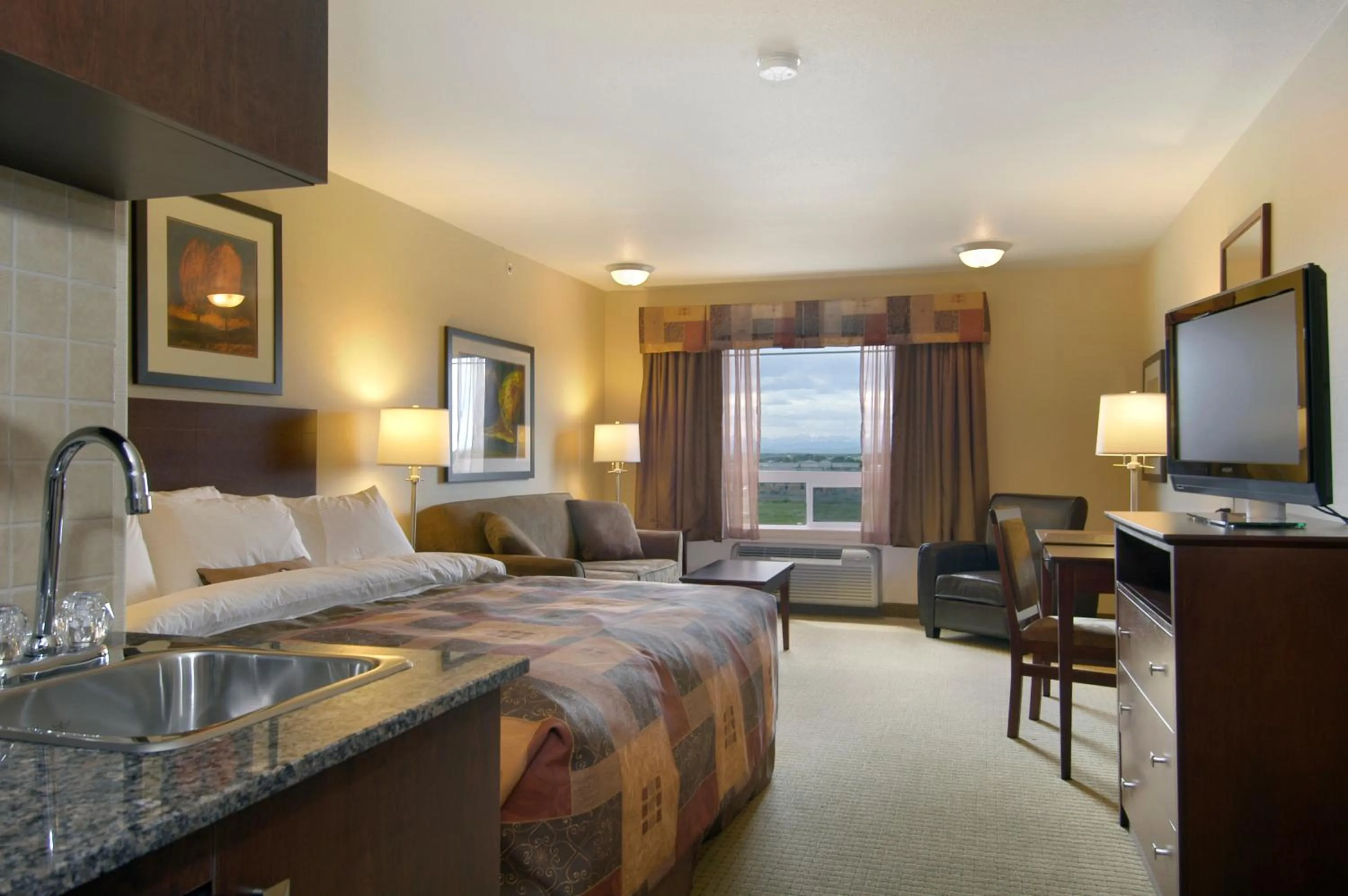 King Room - Non-Smoking in Ramada by Wyndham High River