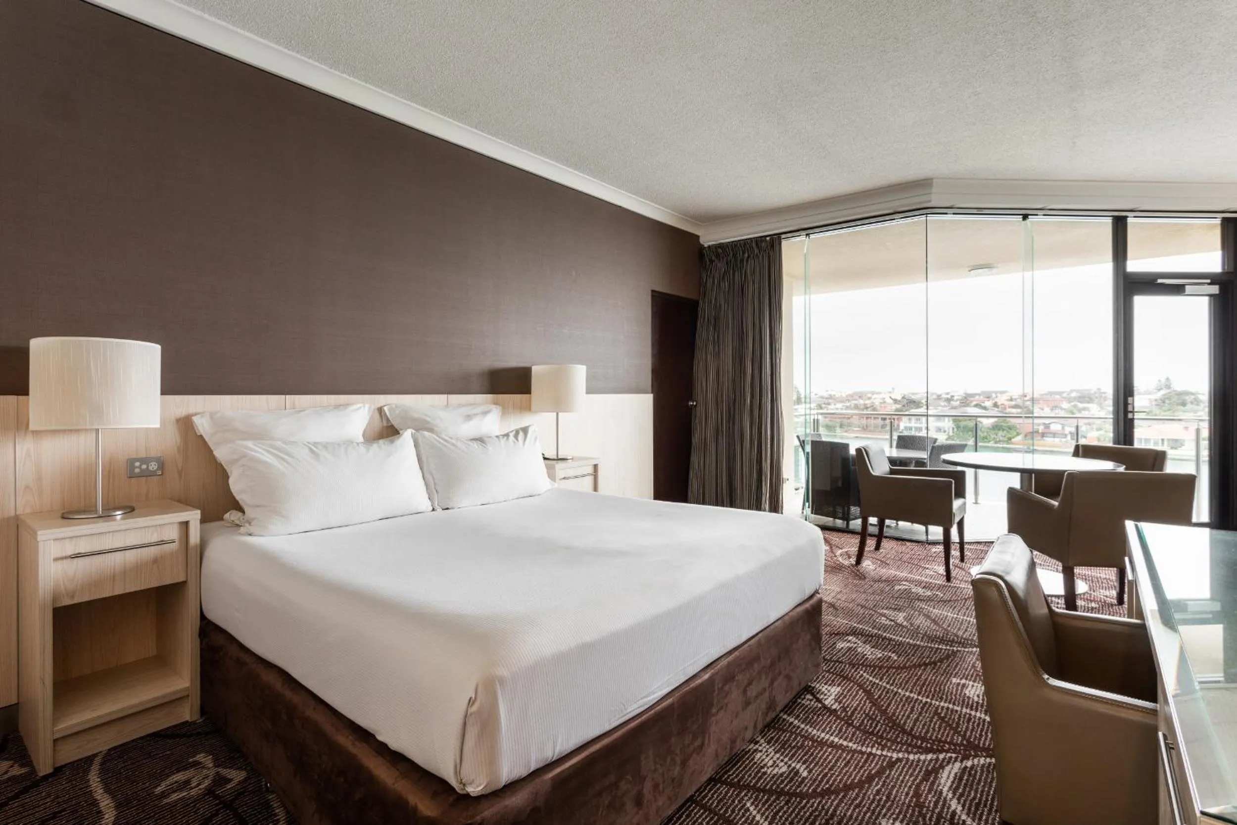 Suite with Spa Bath in Lakes Hotel