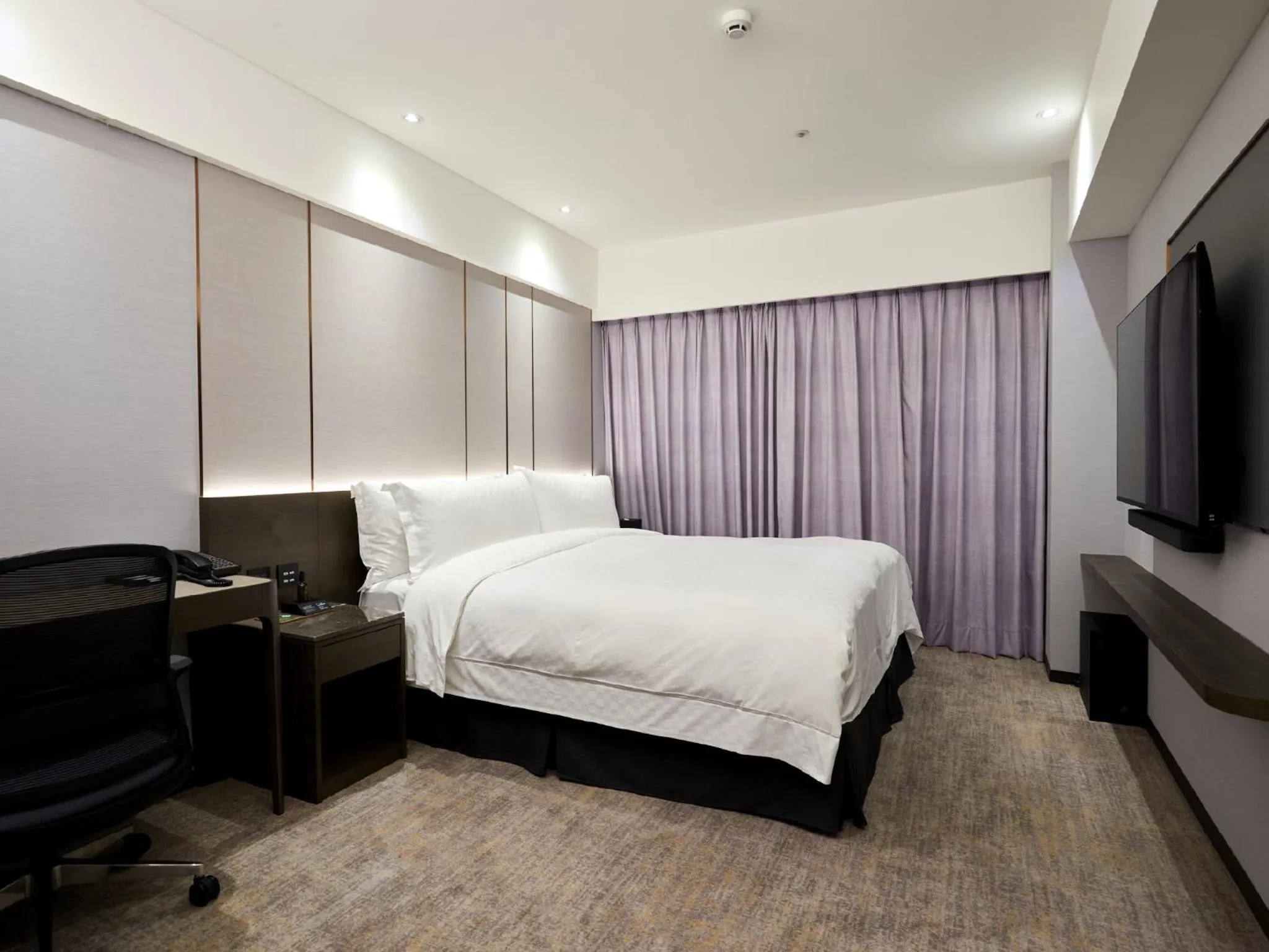 Double Room - Disability Access in The Tango Hotel Taipei Linsen