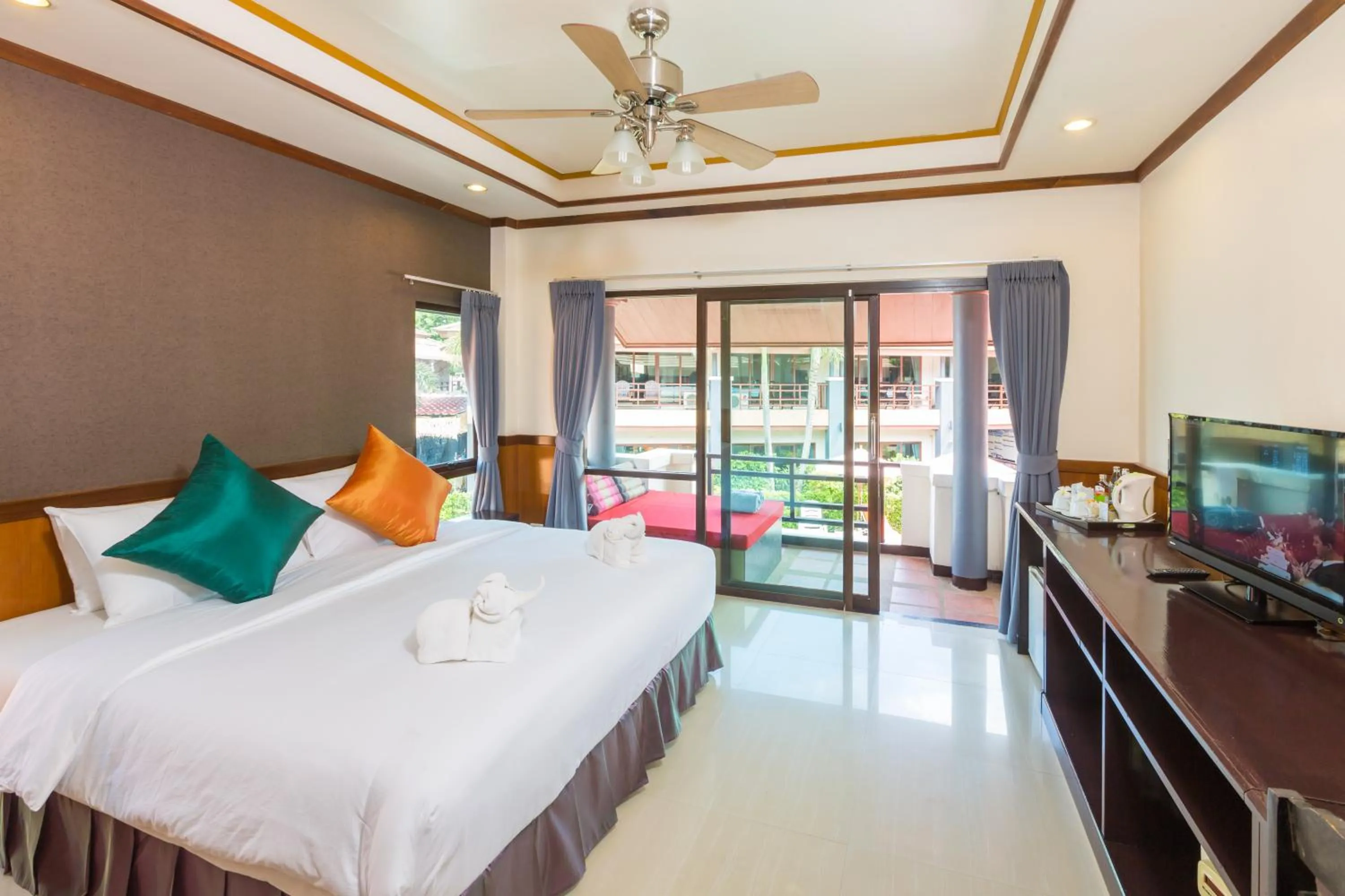 Deluxe with Pool View in Sunrise Resort- Koh Phangan - SHA Extra Plus