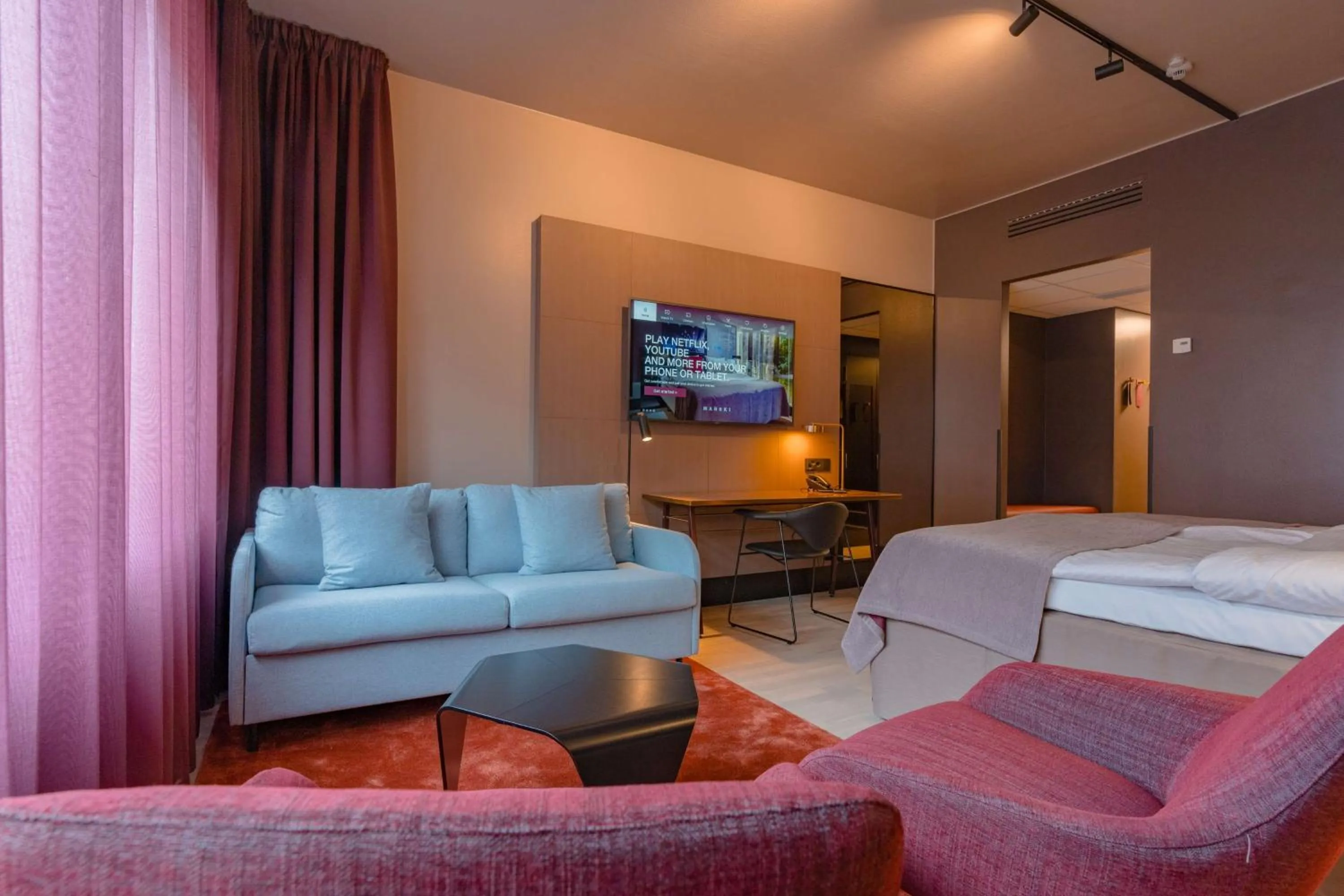 Superior King Room with Sauna in Marski by Scandic