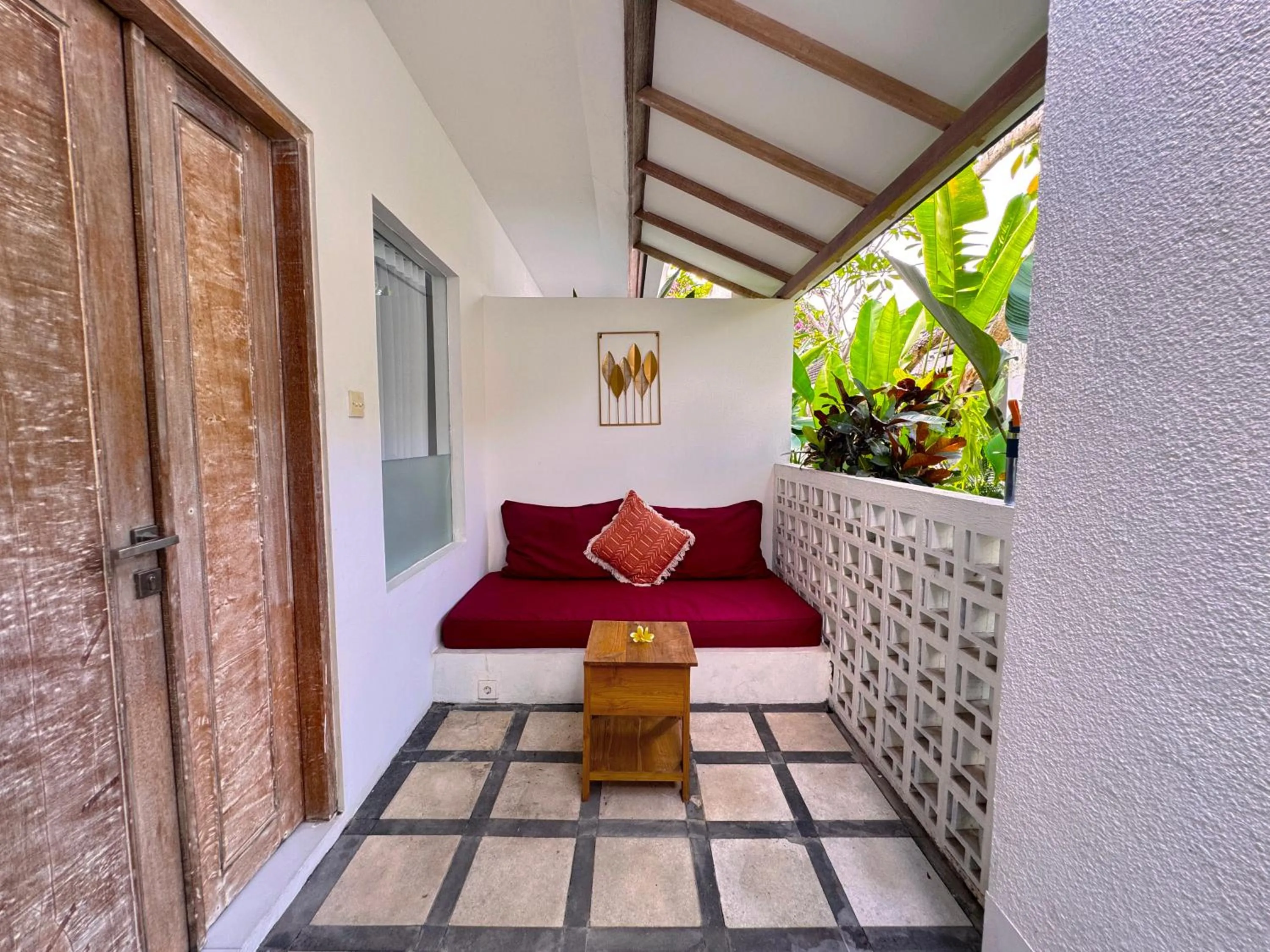 Twin Room with Terrace - single occupancy in Lubdhaka Canggu