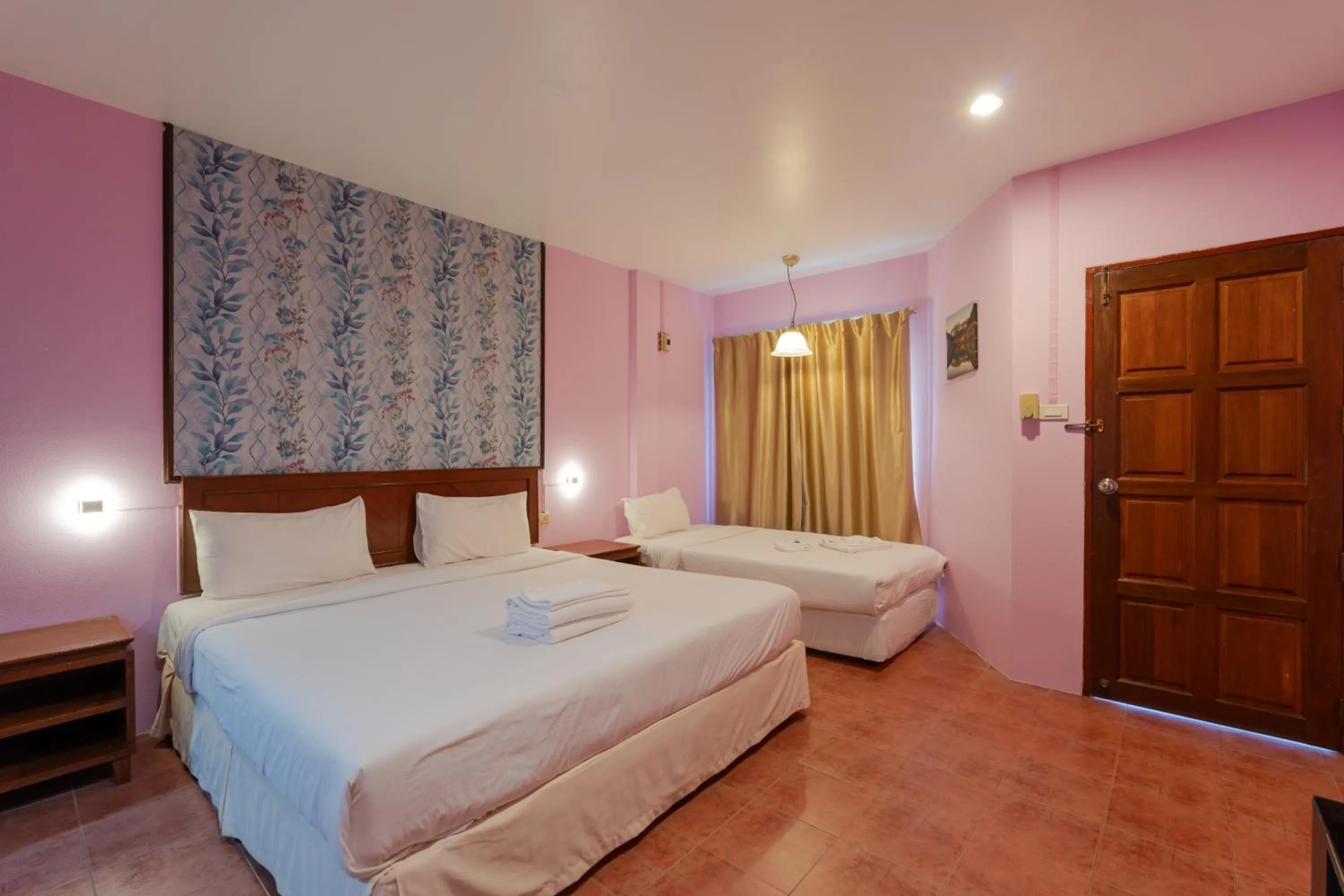 Superior Triple Room in Amarin Hotel Patong