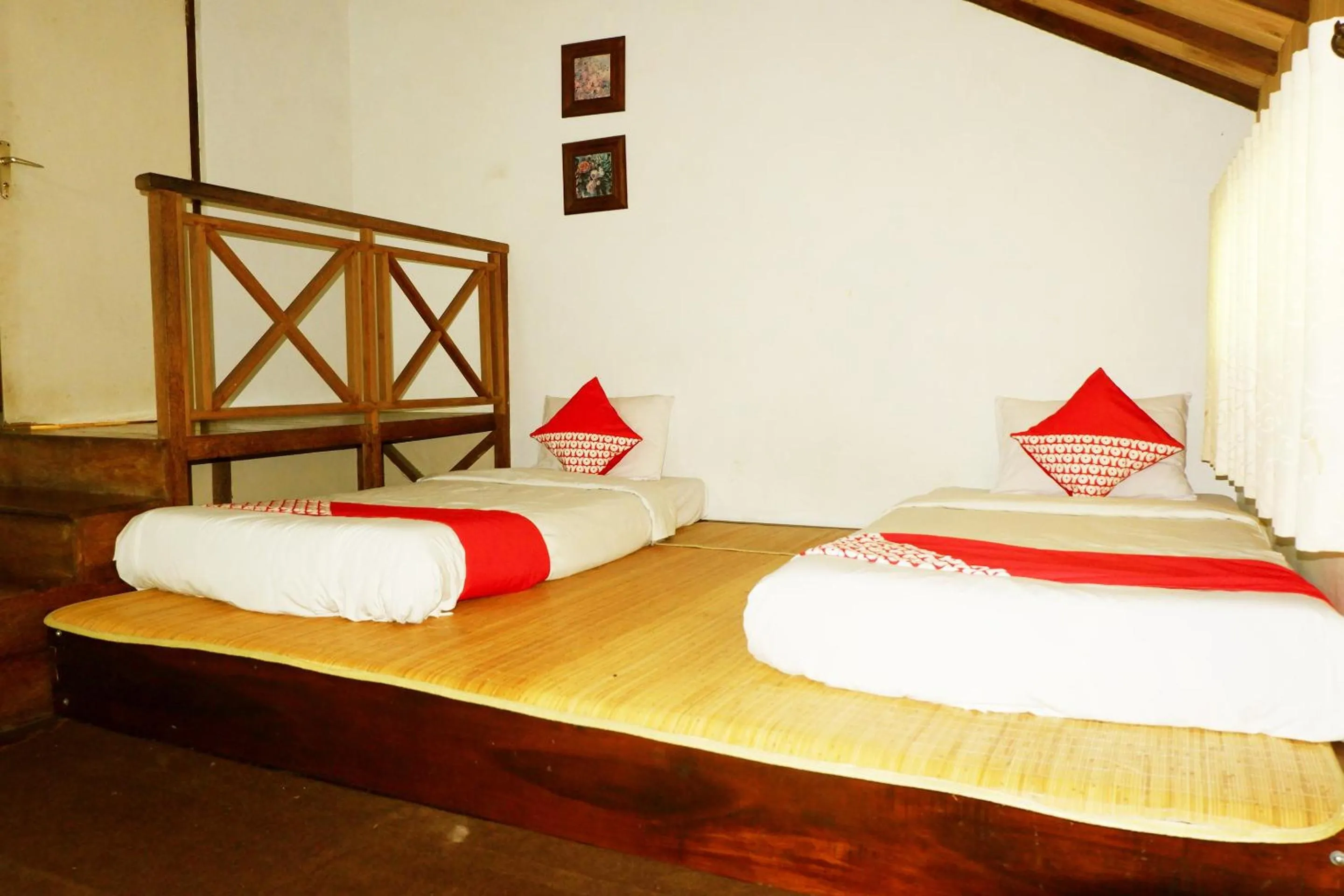 Standard Twin Room in Hotel O Cemara's Homestay