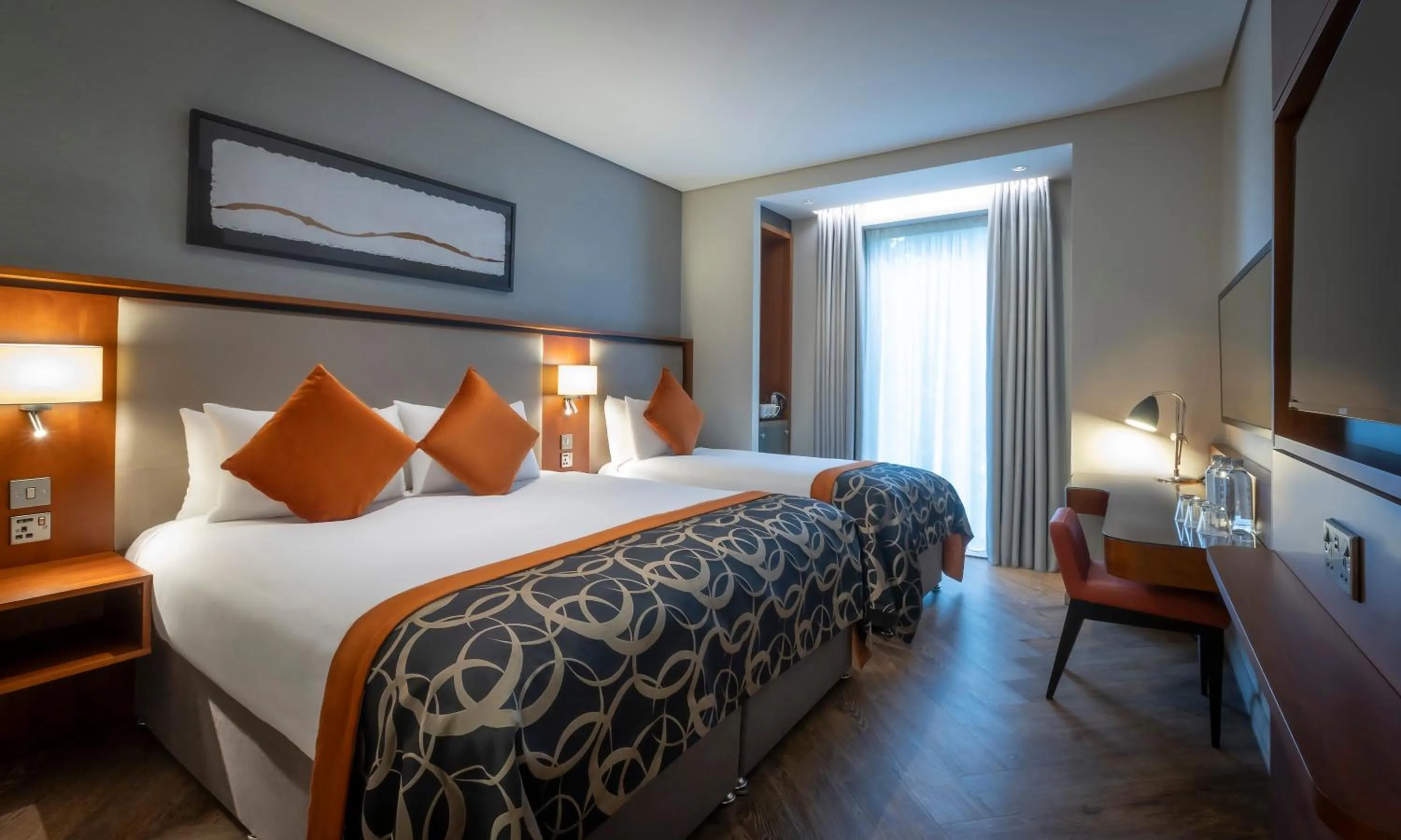 Deluxe King & Single Room in Clayton Hotel Birmingham
