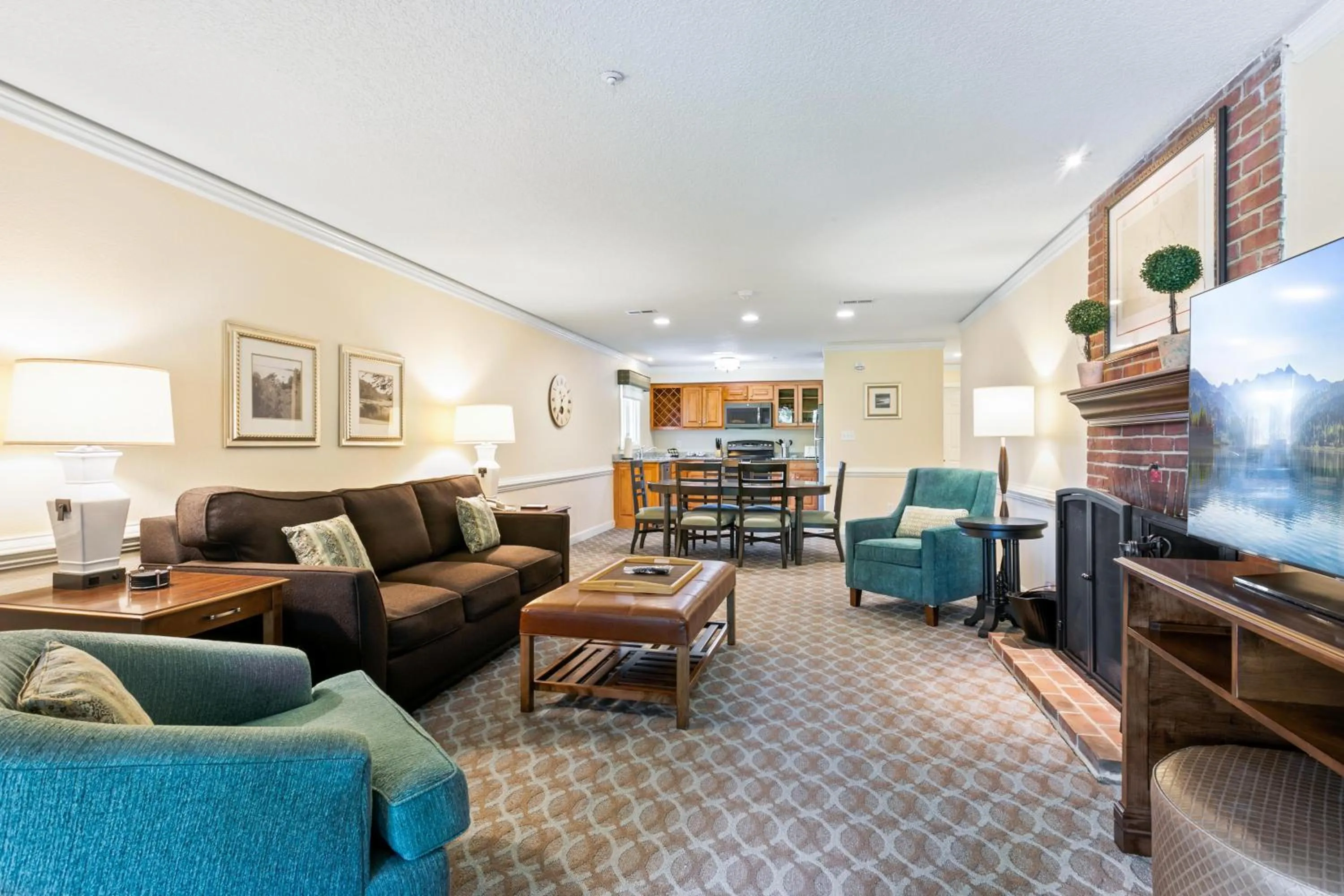 Deluxe One-Bedroom Condo in Kingsmill Resort