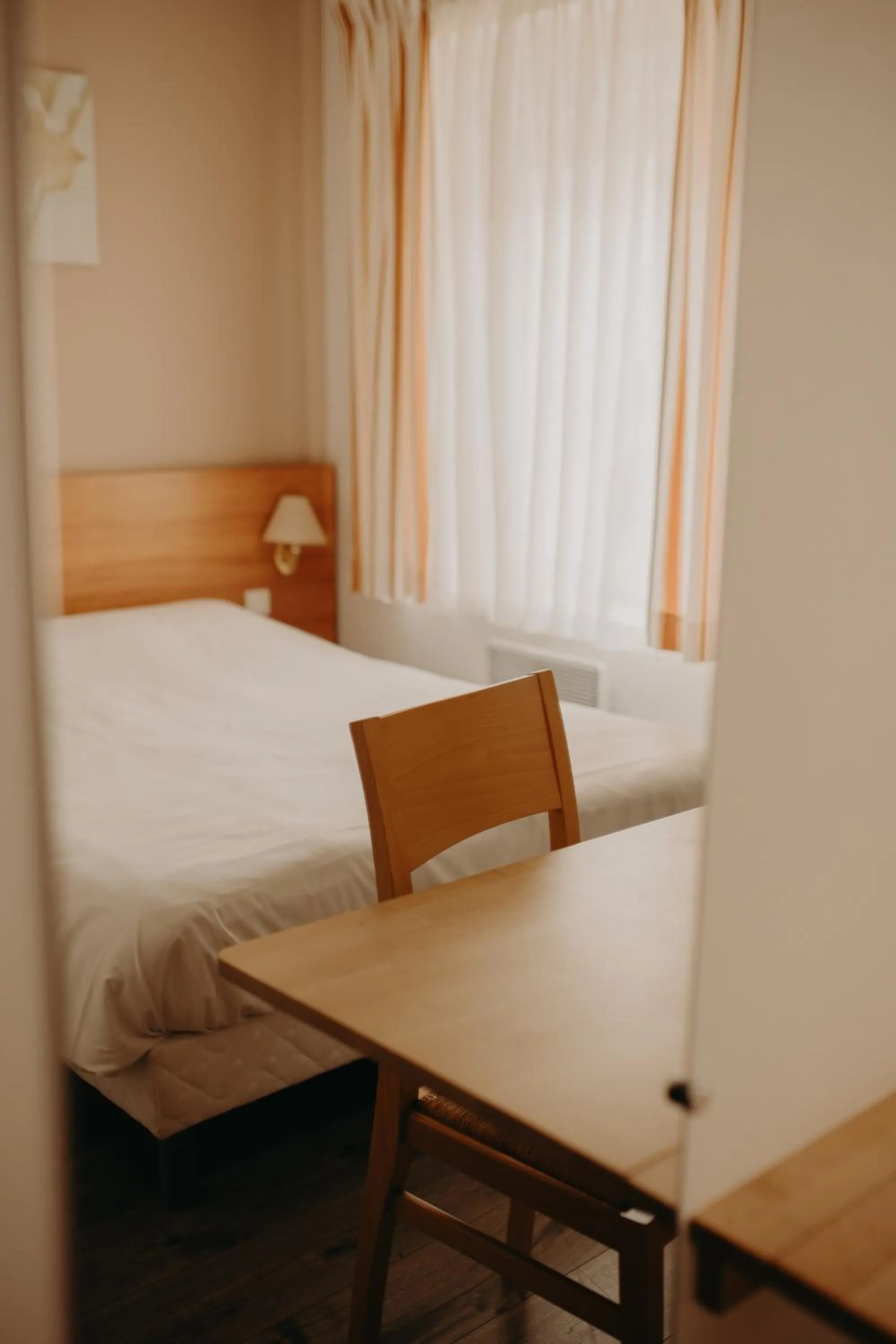 Economic Room Pavillon vue rue - single occupancy in Logis - Hotel Restaurant du Parc