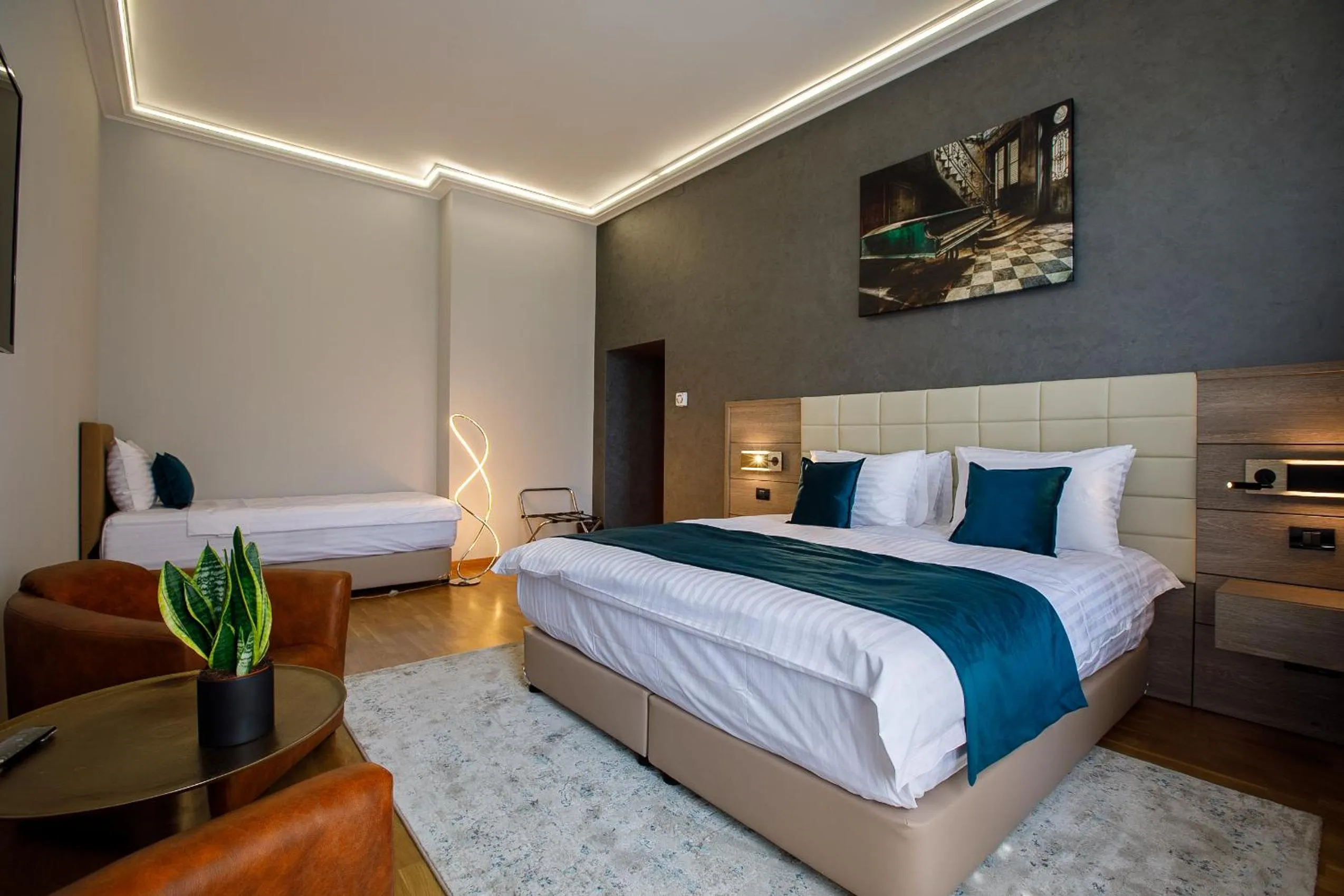 Deluxe Family Room - single occupancy in Casa Hrisicos