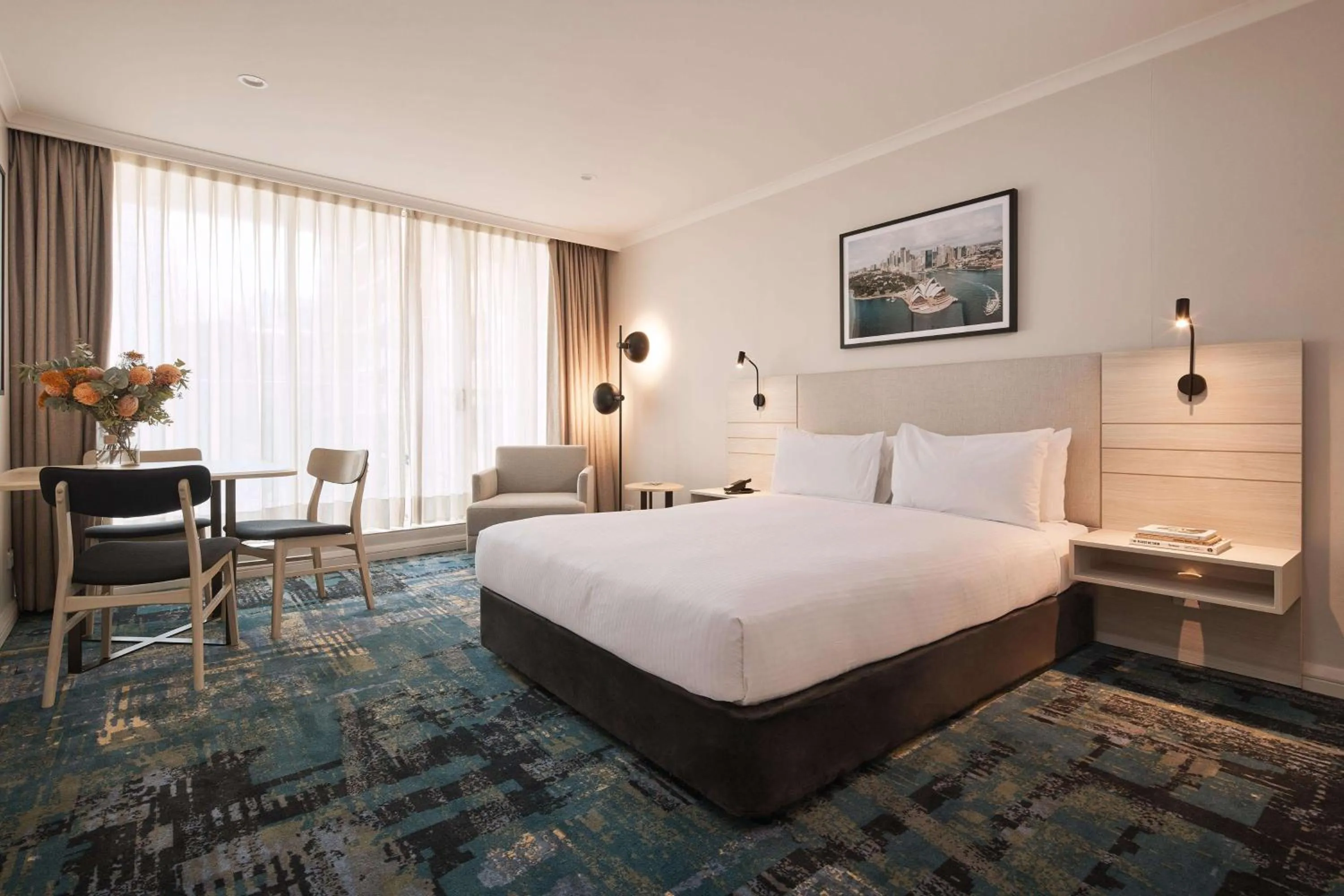 Deluxe Queen Studio  in Rydges Darling Square Apartment Hotel