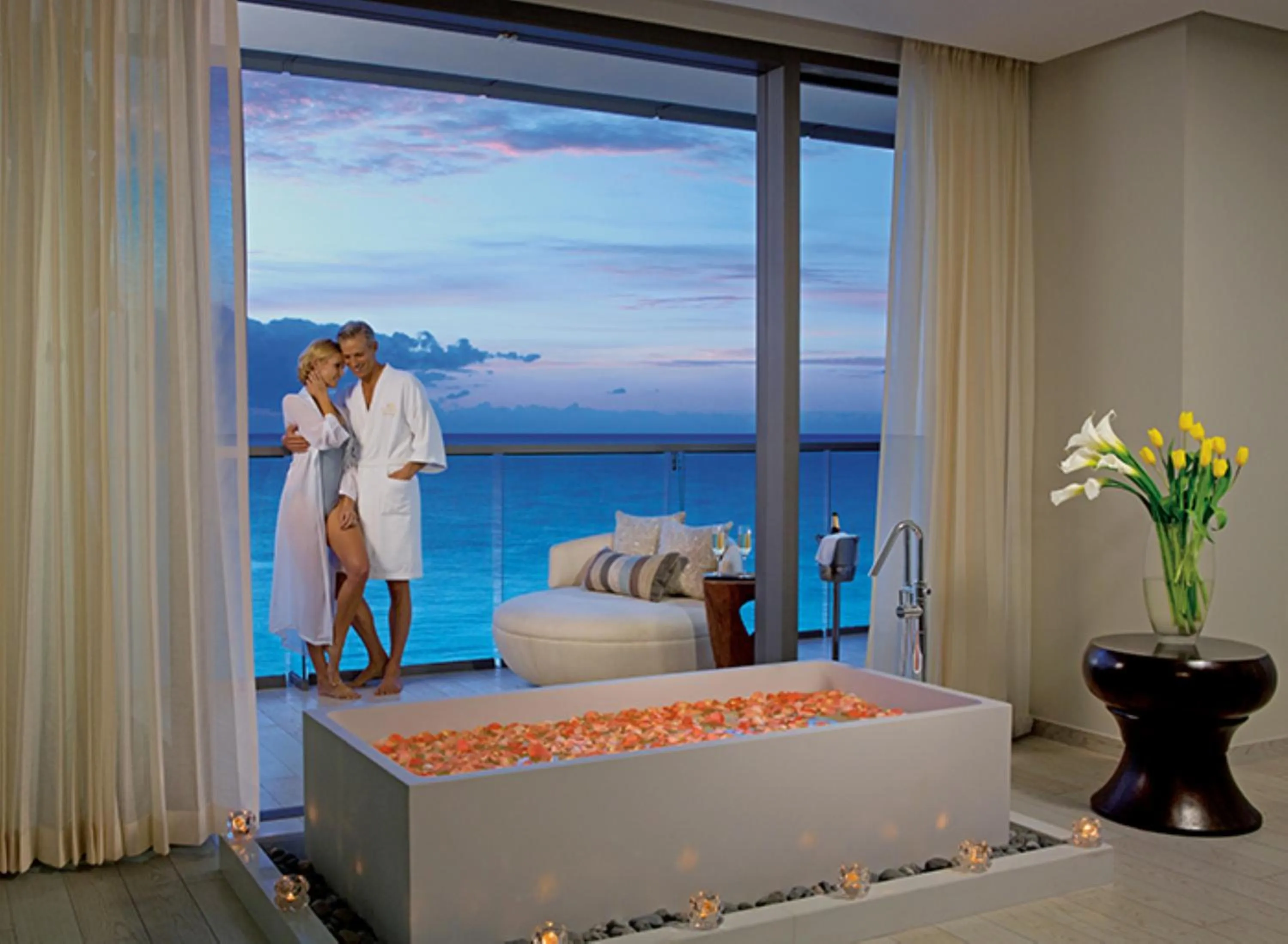 Preferred Club Honeymoon Suite Ocean Front in Secrets The Vine Cancun - All Inclusive Adults Only