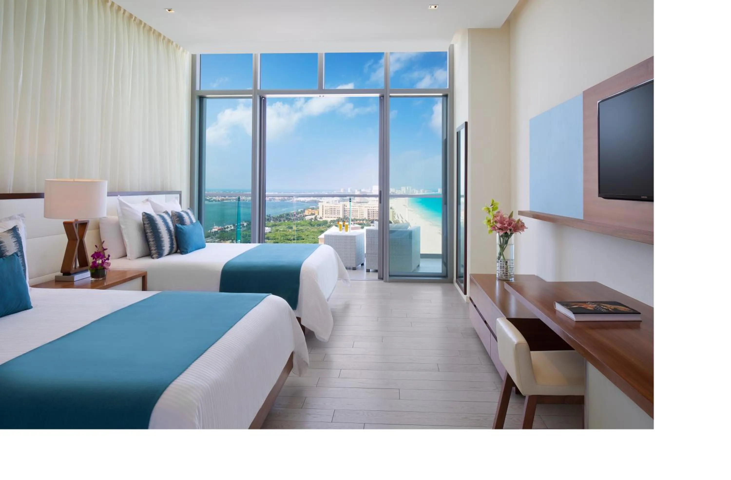 Preferred Club Deluxe Ocean View Triple in Secrets The Vine Cancun - All Inclusive Adults Only