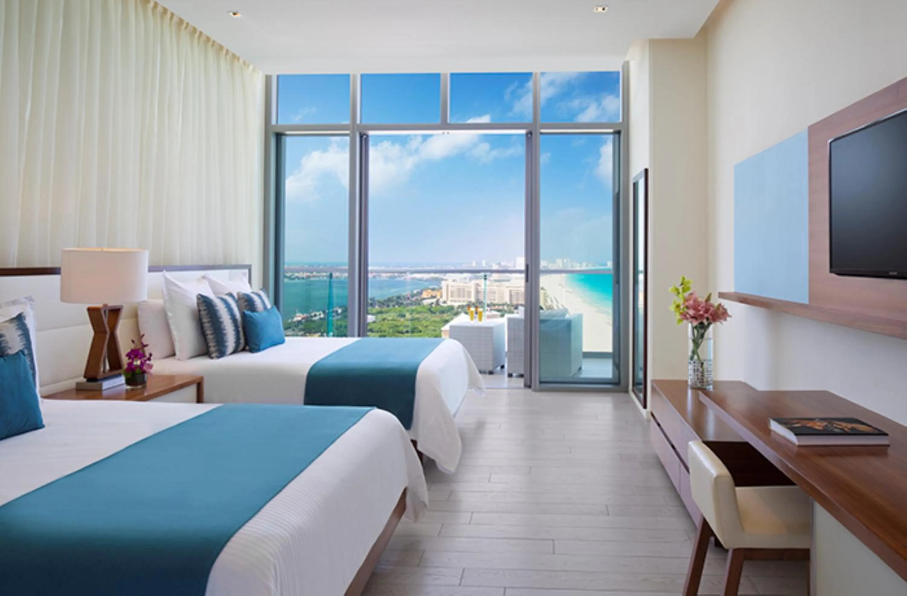 Deluxe Partial Ocean View Triple in Secrets The Vine Cancun - All Inclusive Adults Only