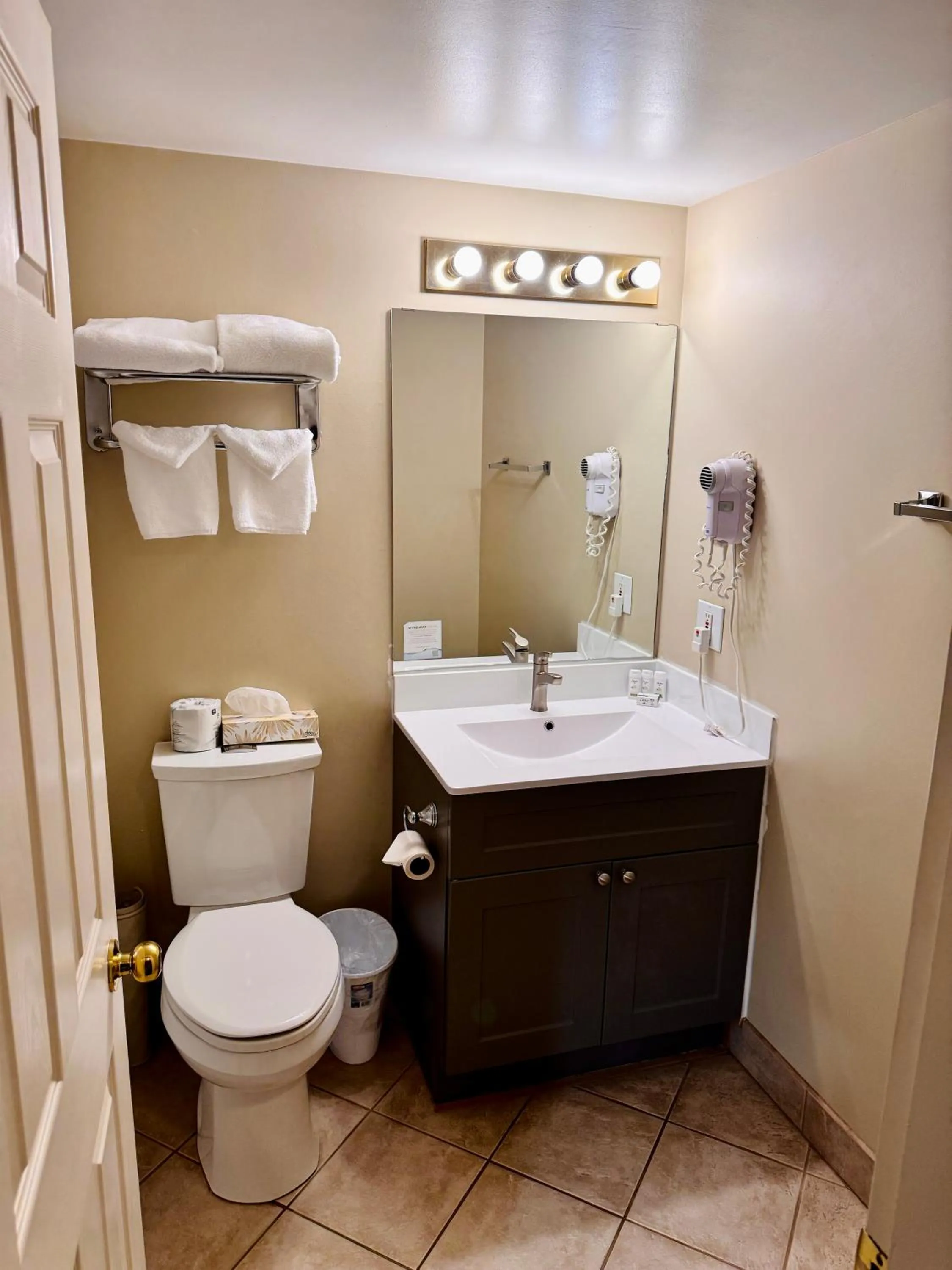 Queen Room with Two Queen Beds - Pet Friendly in Super 8 by Wyndham Castlegar BC