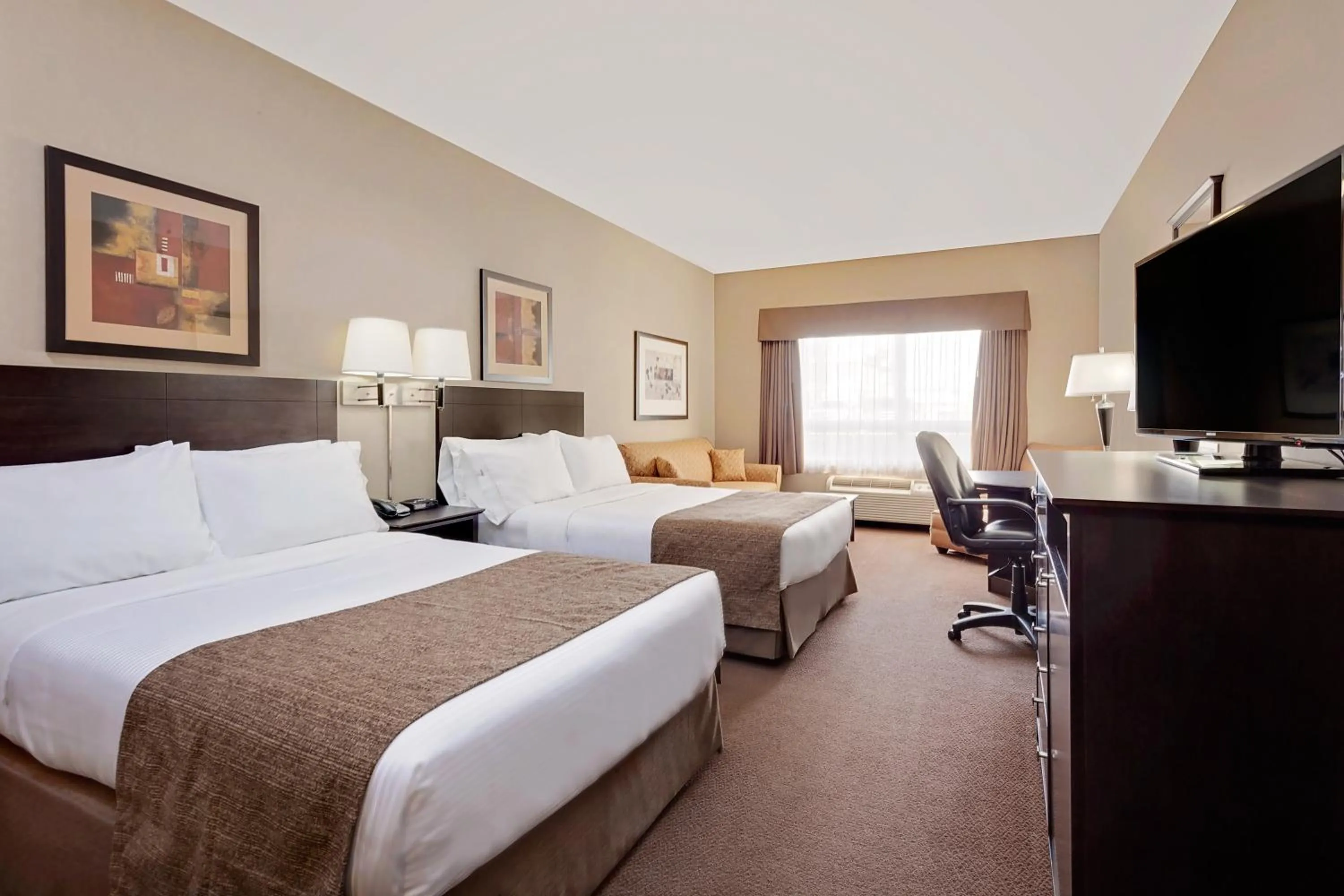 Double Room with Two Double Beds - Non-Smoking in Ramada by Wyndham Stettler