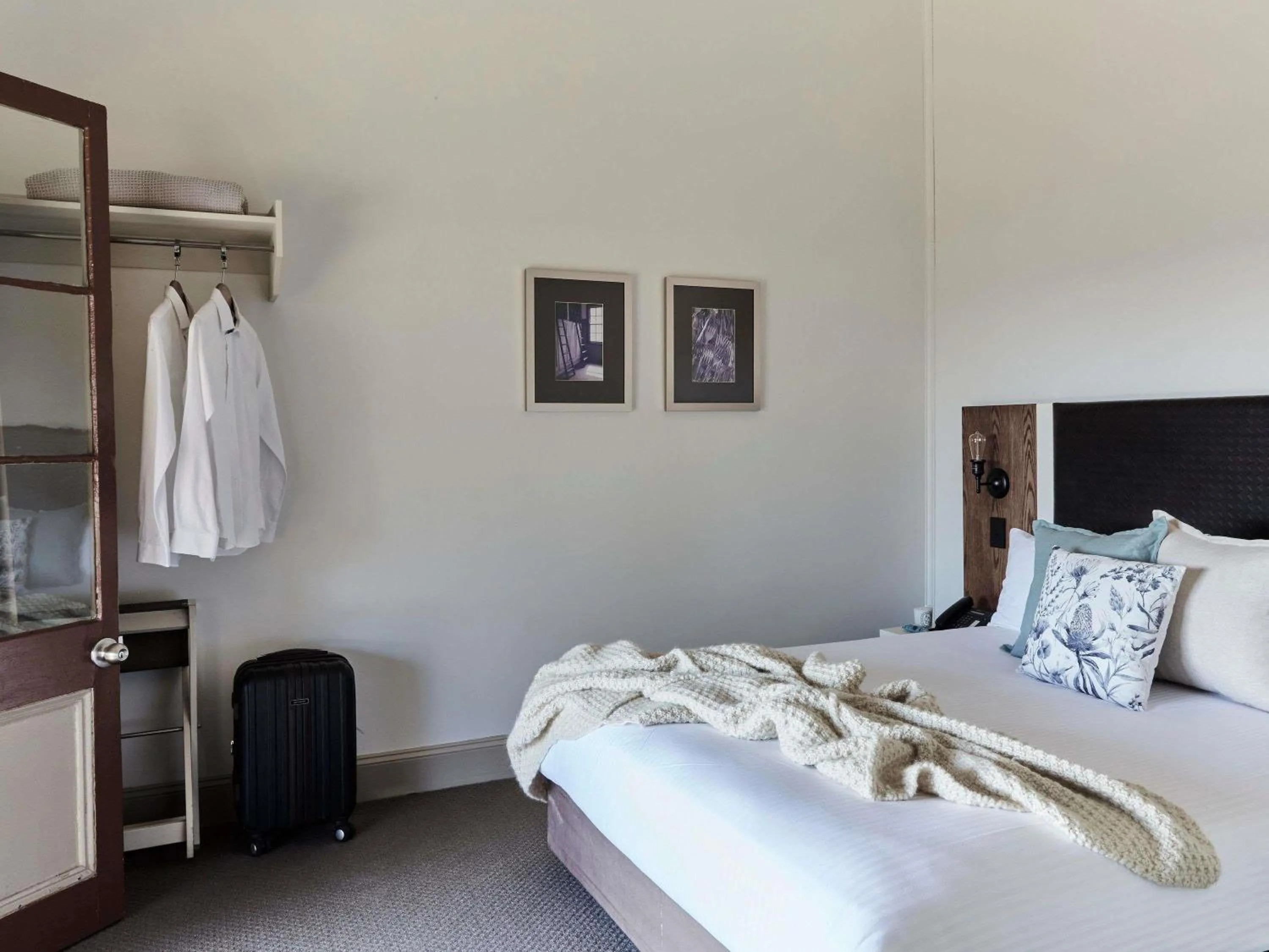 Heritage Harbor Side Room in Q Station