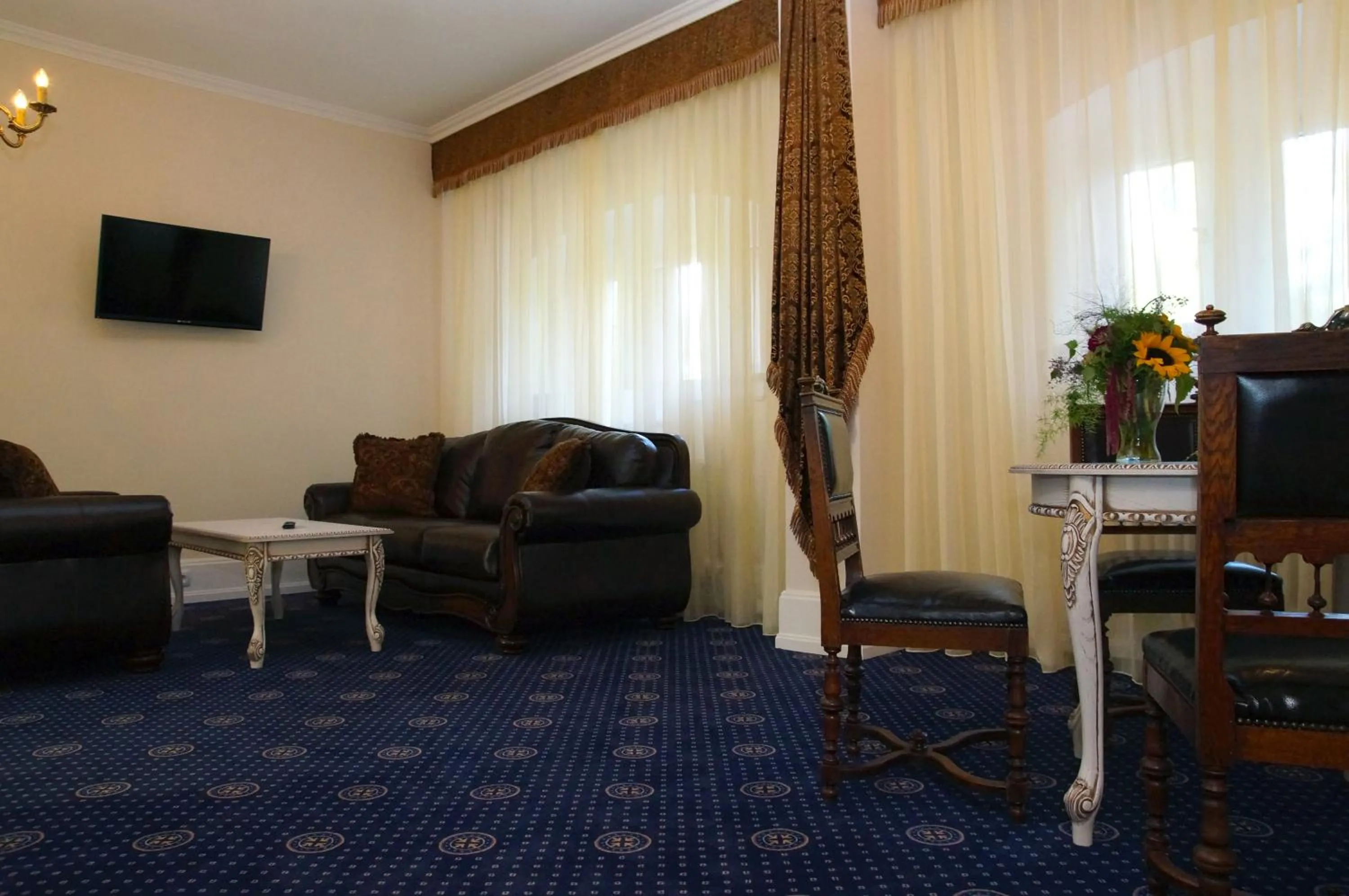 Royal Suite - single occupancy in Schloss Hotel Wolfsbrunnen