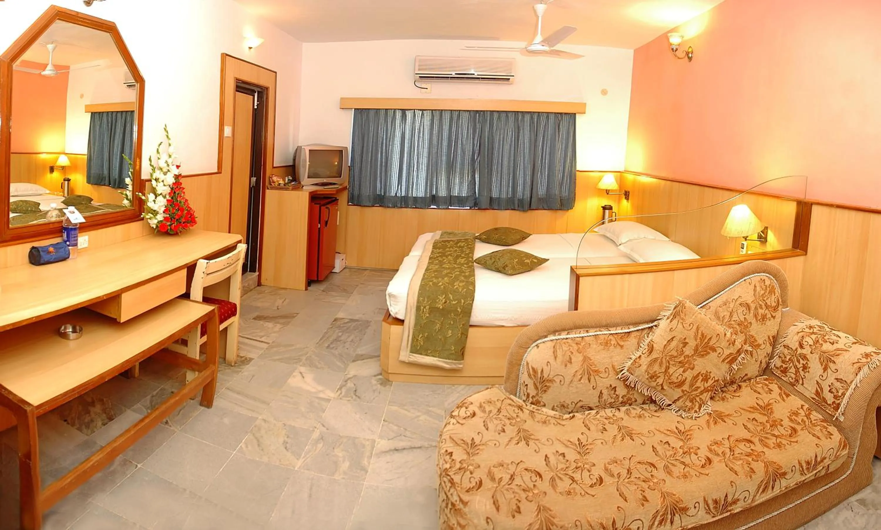 Standard Double Room in Hotel Mamallaa Heritage