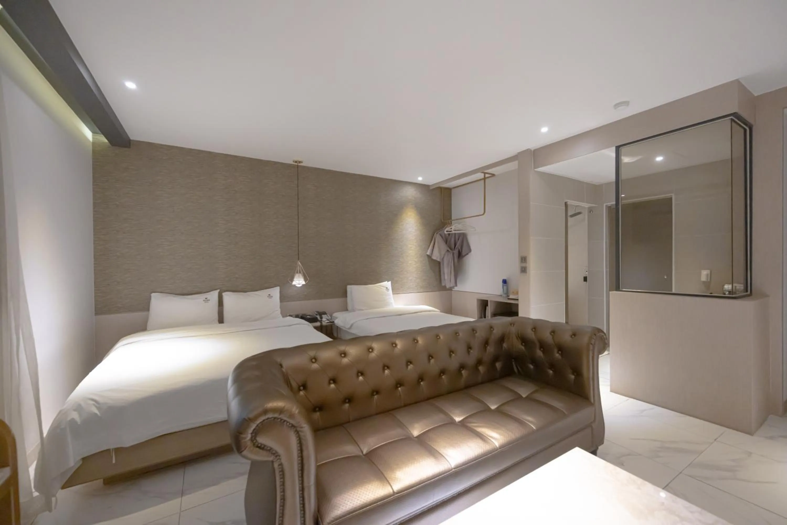 Large Twin Room in Hound Hotel Seomyeon-Beomcheon