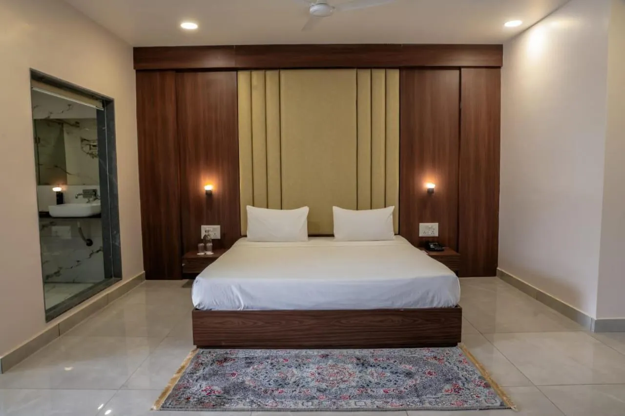 Executive  - single occupancy in Seven Sky Clarks Exotica