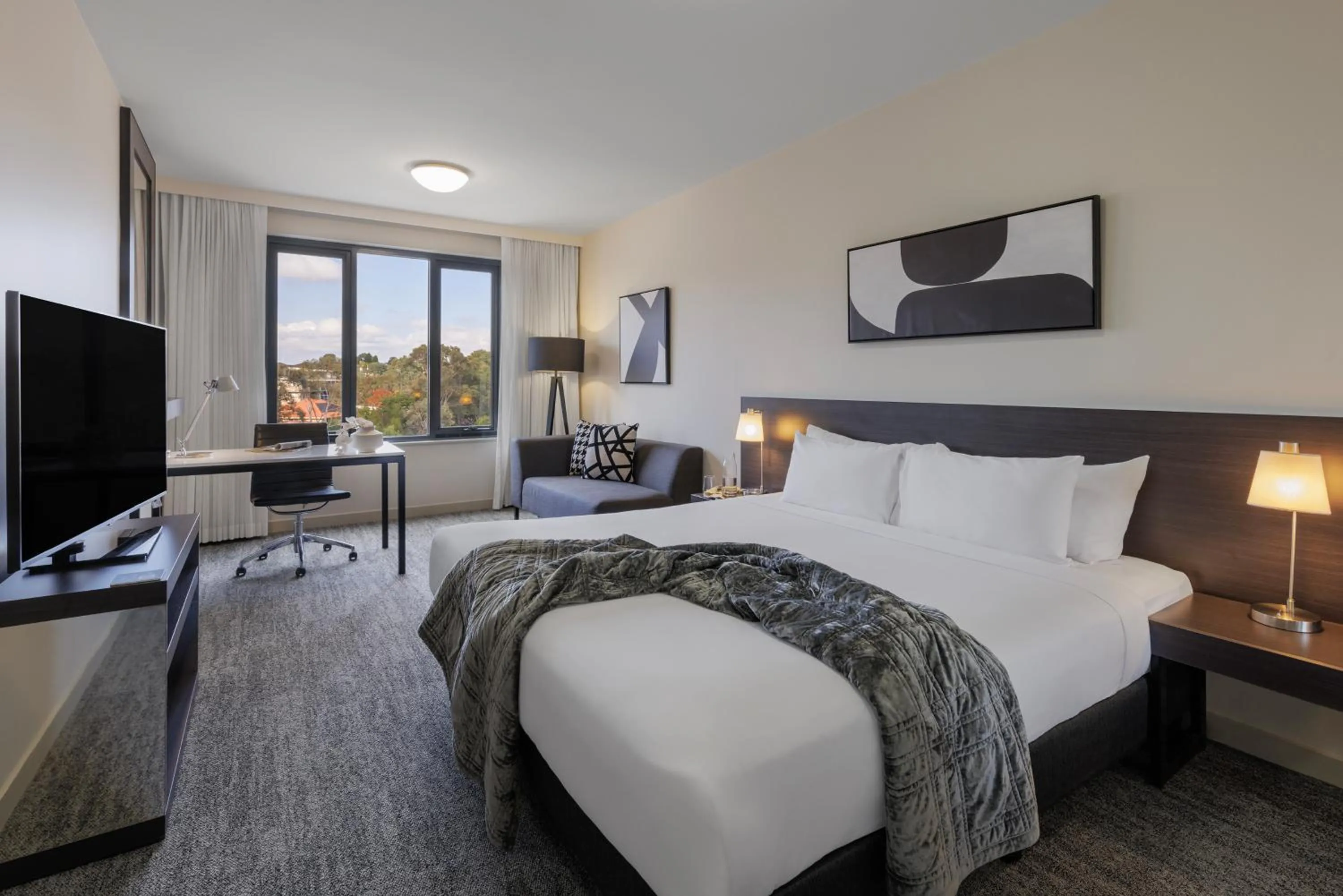 Studio Apartment in Punthill Norwest