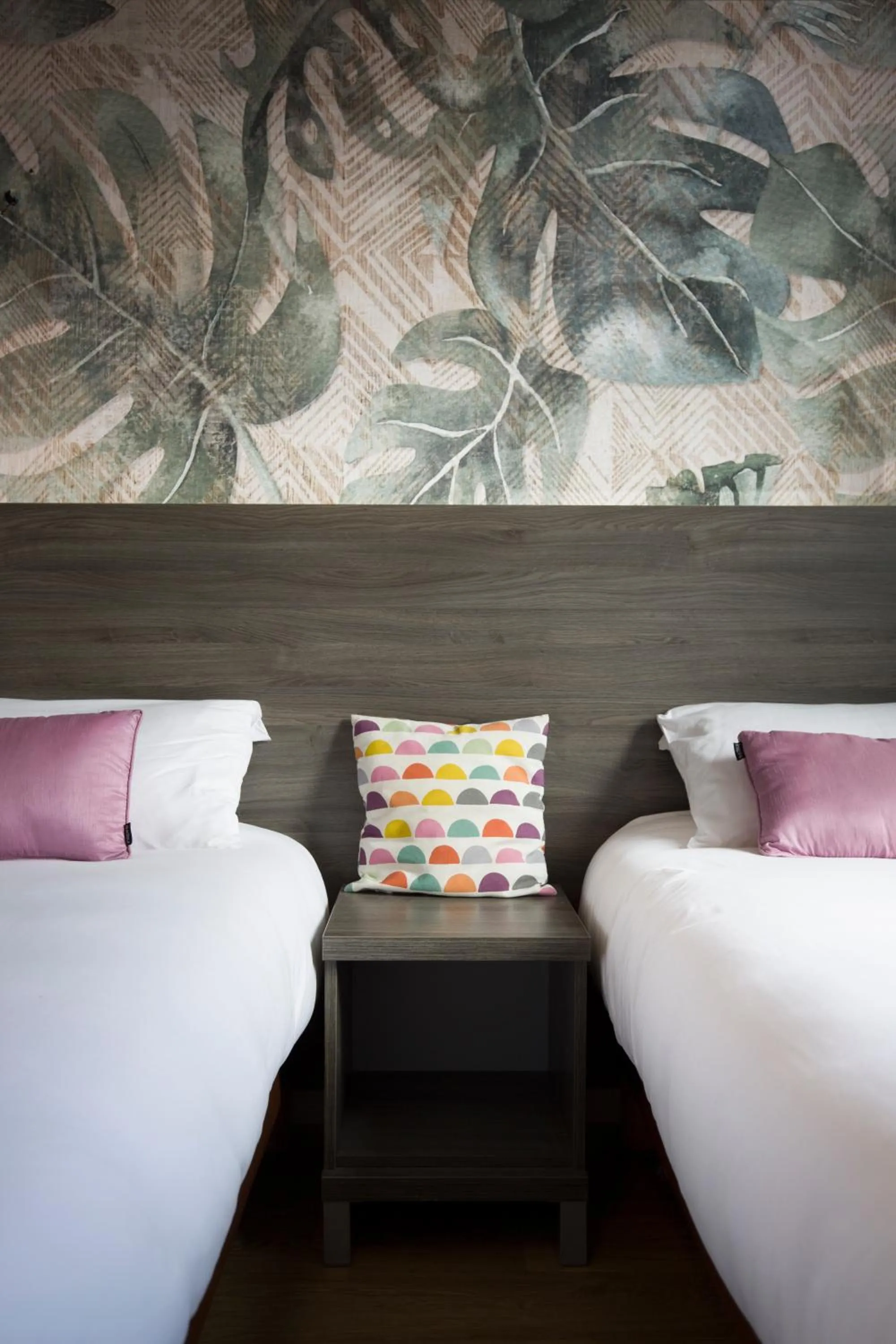 Twin Room in Logis Hotel & Restaurant Le Carnot