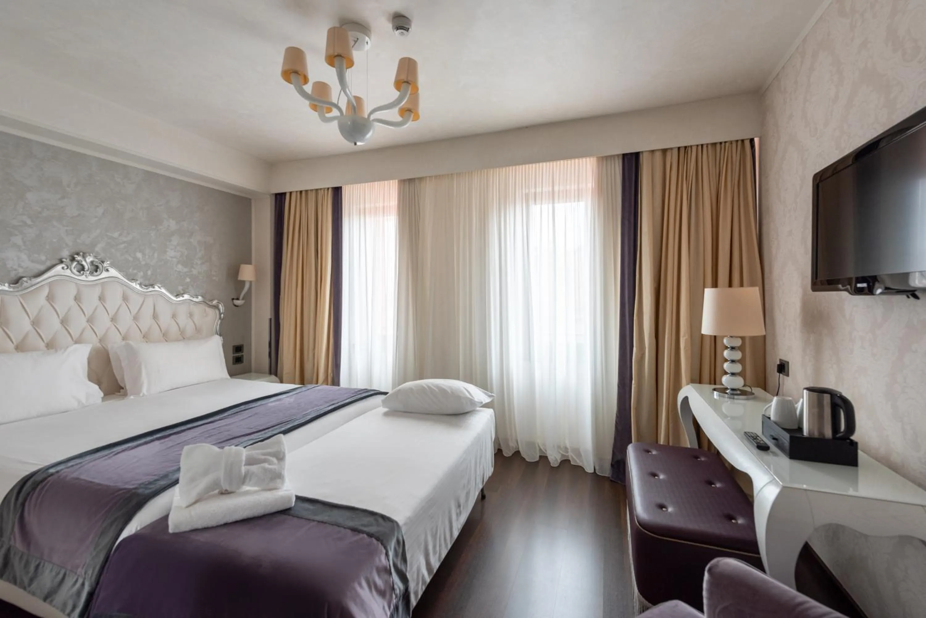 Classic Triple Room in Carnival Palace - Venice Collection