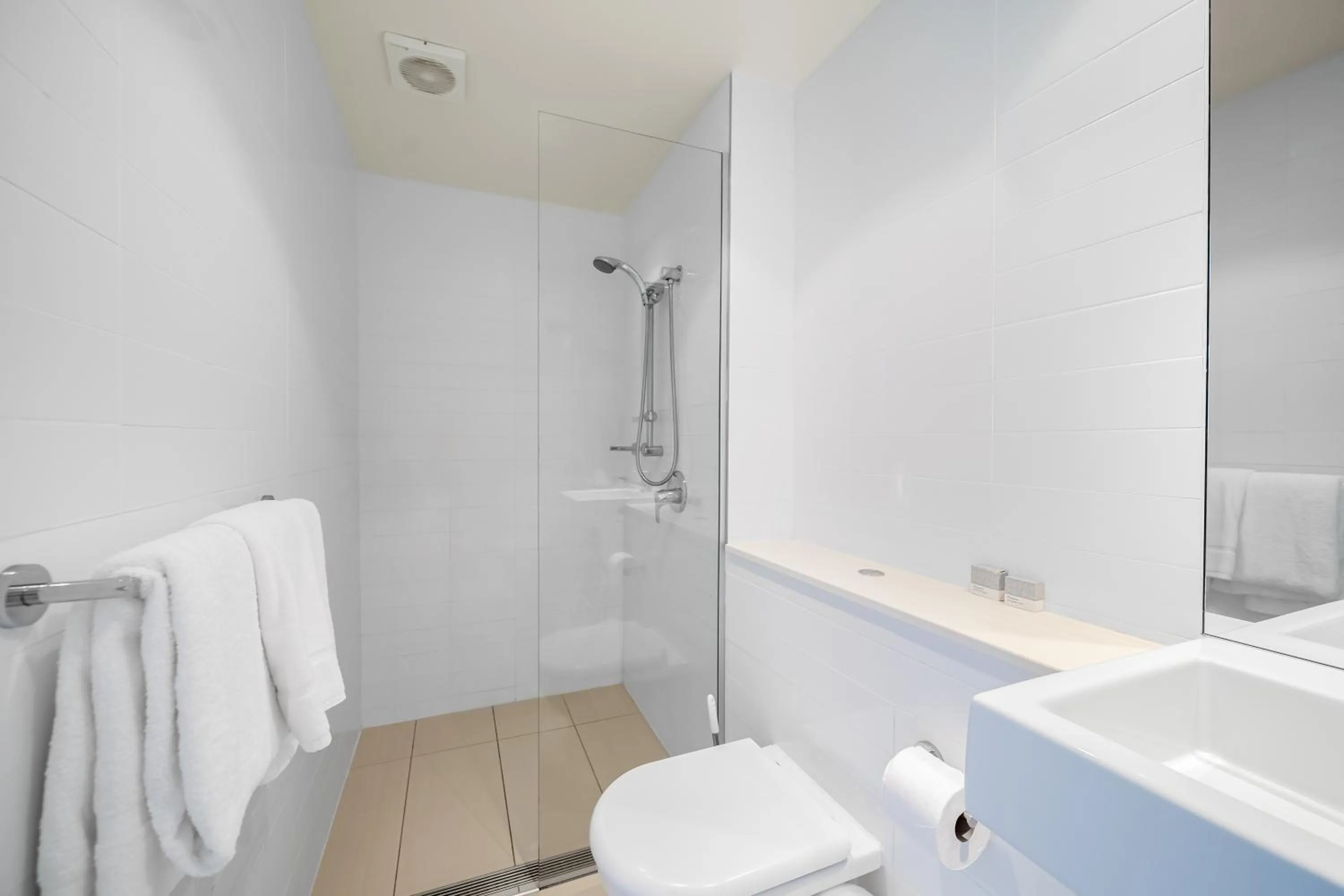 Hotel Room in Oaks Nelson Bay Lure Suites