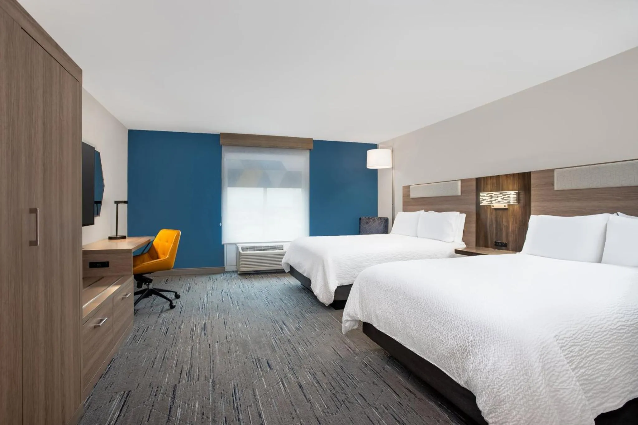Executive Queen Room with Two Queen Beds in Holiday Inn Express Hotel & Suites Terre Haute by IHG