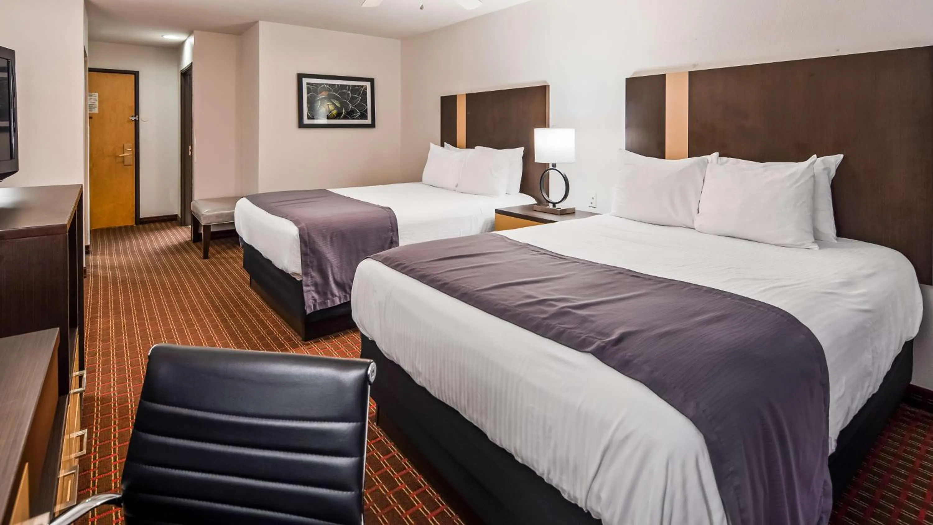 Large Queen Room with Two Queen Beds - Non-Smoking in Best Western Inn & Suites