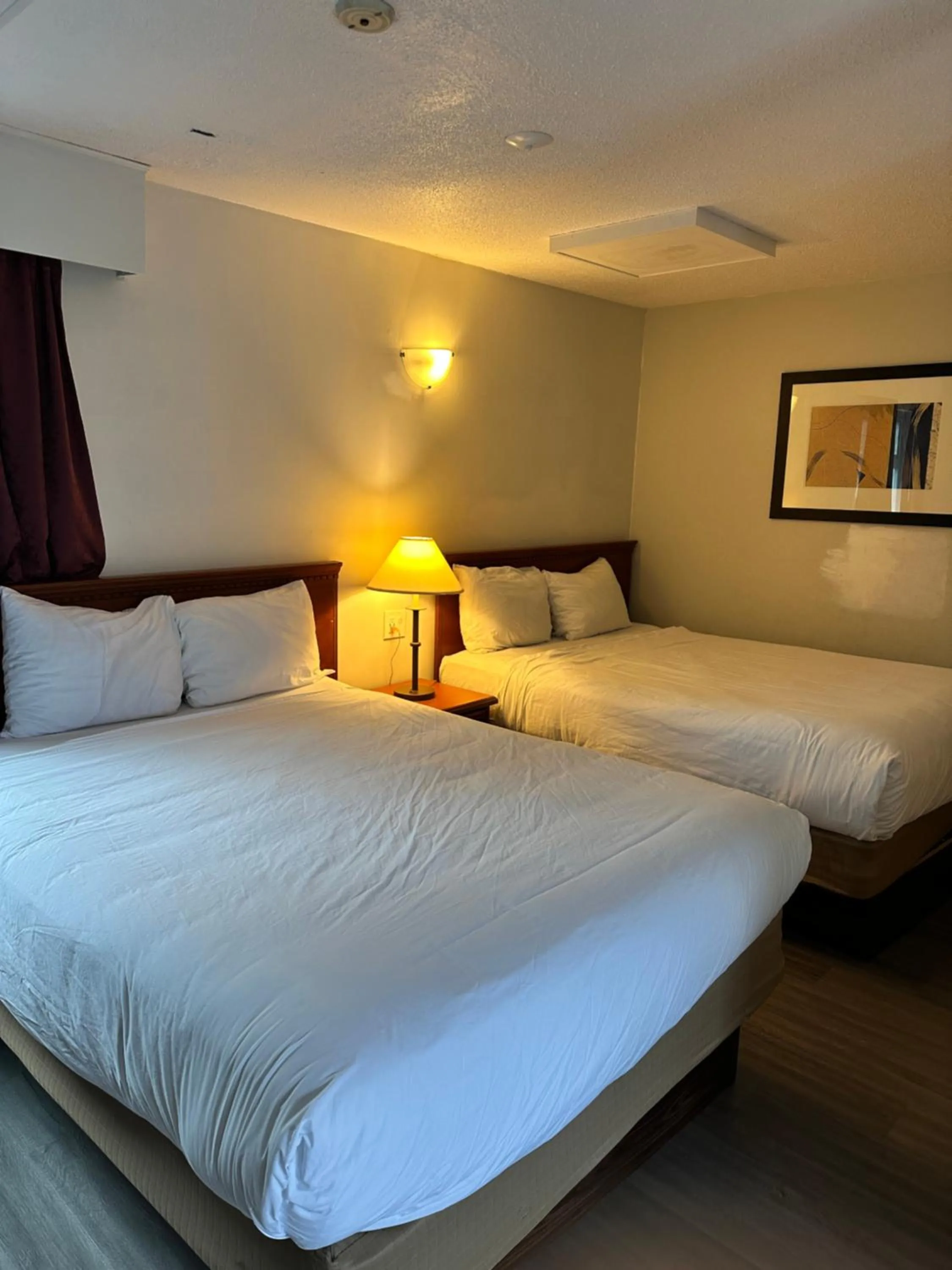 Deluxe Double Room - Mobility Access/Non-Smoking in Travelodge by Wyndham Langley