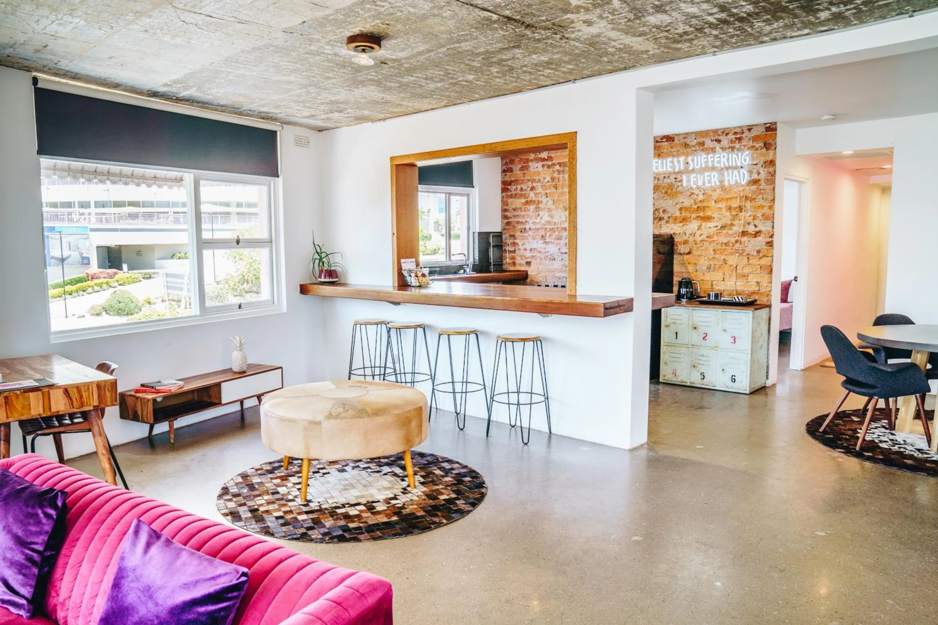 The Artist Suite – Two Bedroom Apartment in The Pink Hotel Coolangatta