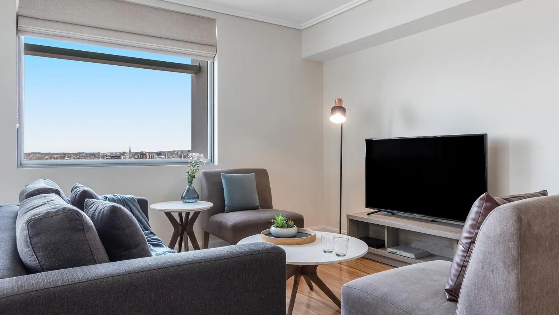 Two-Bedroom Apartment in Oaks Brisbane Casino Tower Suites