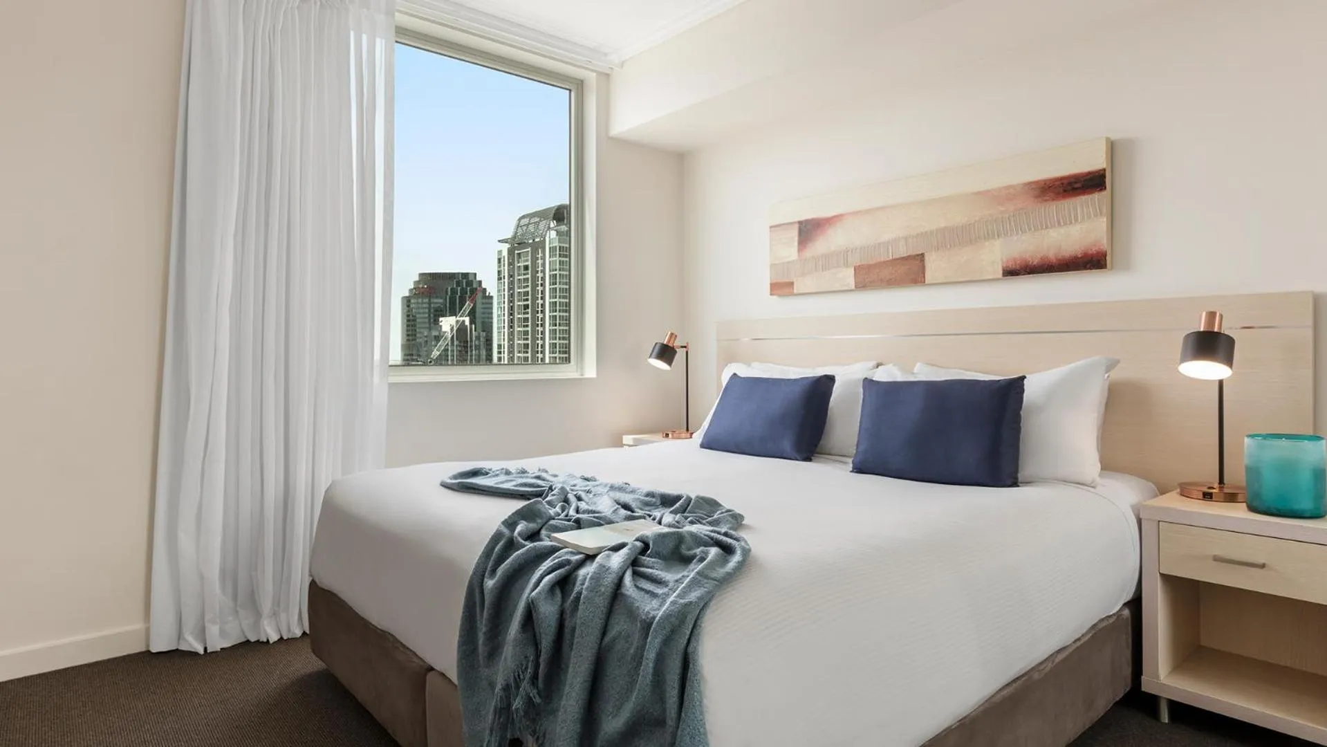 One-Bedroom Apartment in Oaks Brisbane Casino Tower Suites