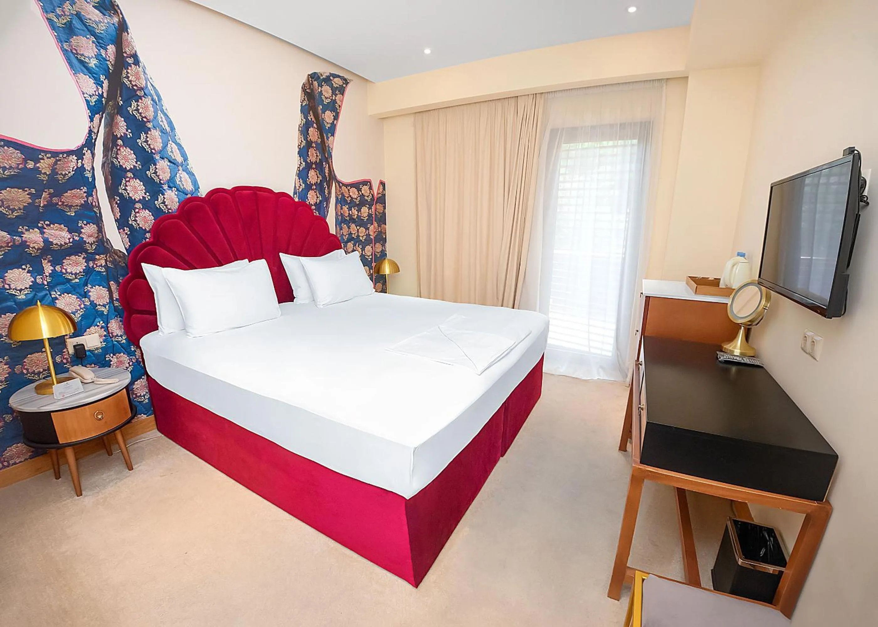 Deluxe Double Room with Balcony - single occupancy in Folk Boutique Hotel