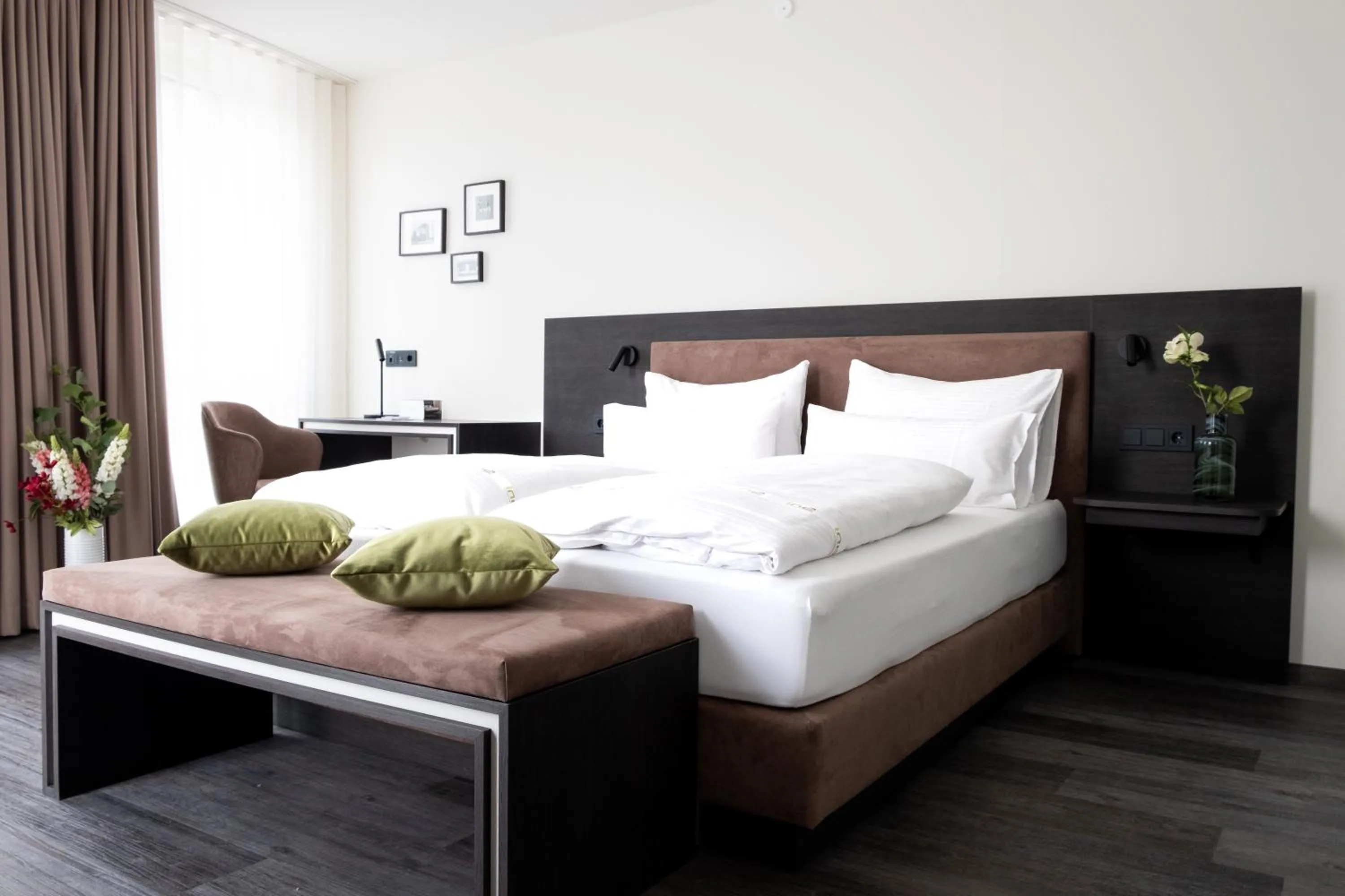 Family Room in in2 the Boardinghouse