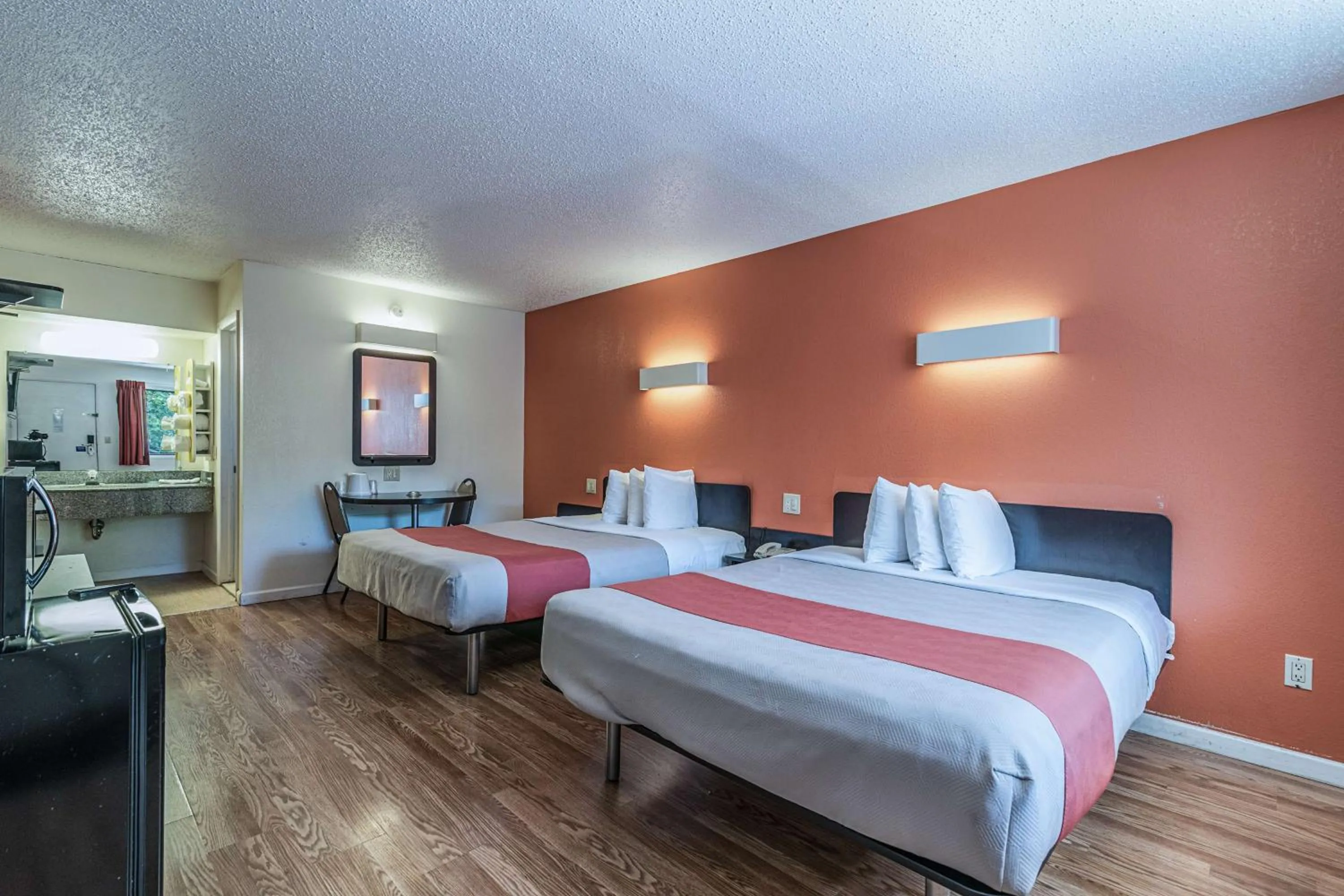 MOTEL 6 - Albany, NY - Airport