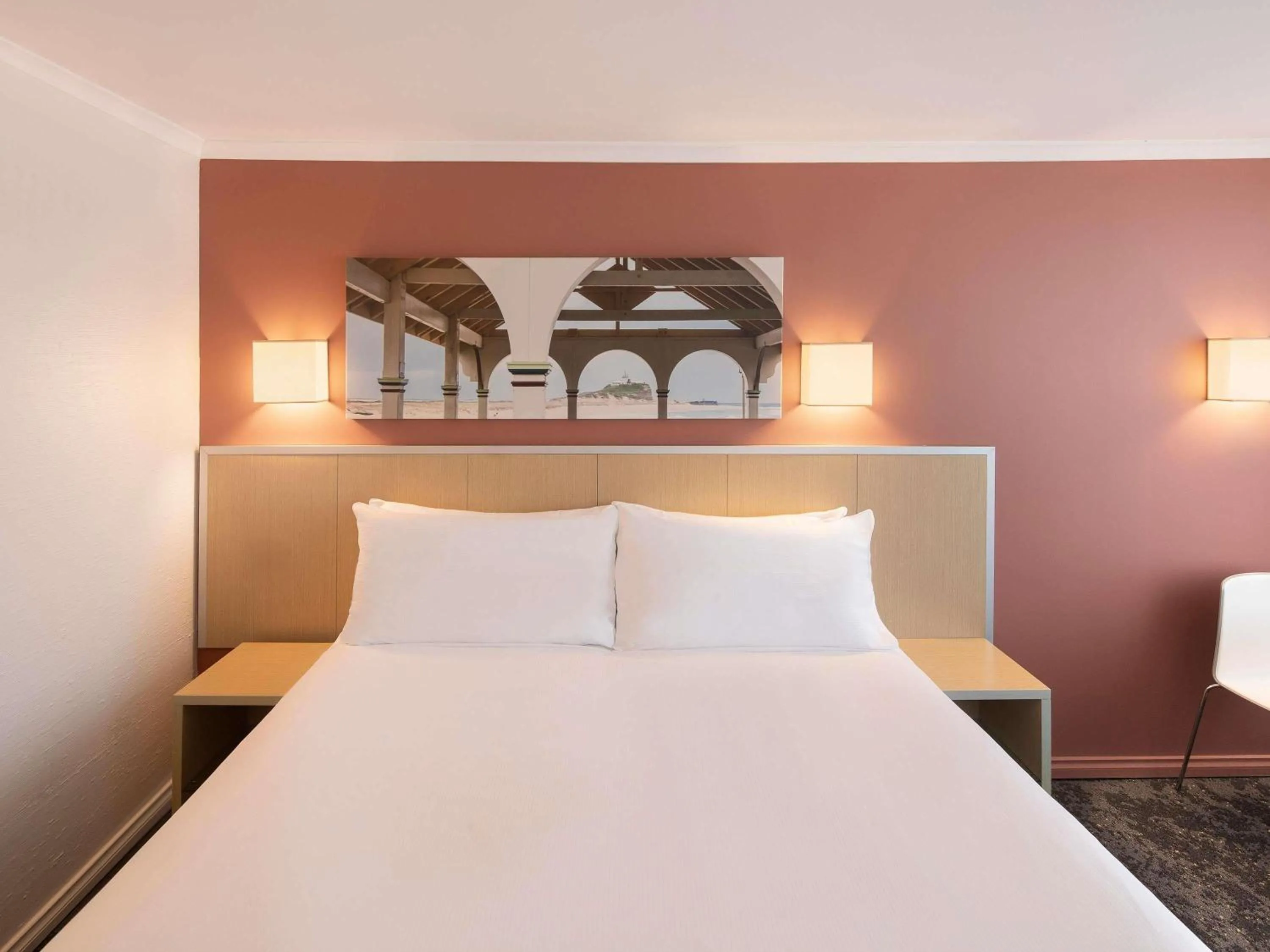 Standard Accessible King Room in Mercure Newcastle