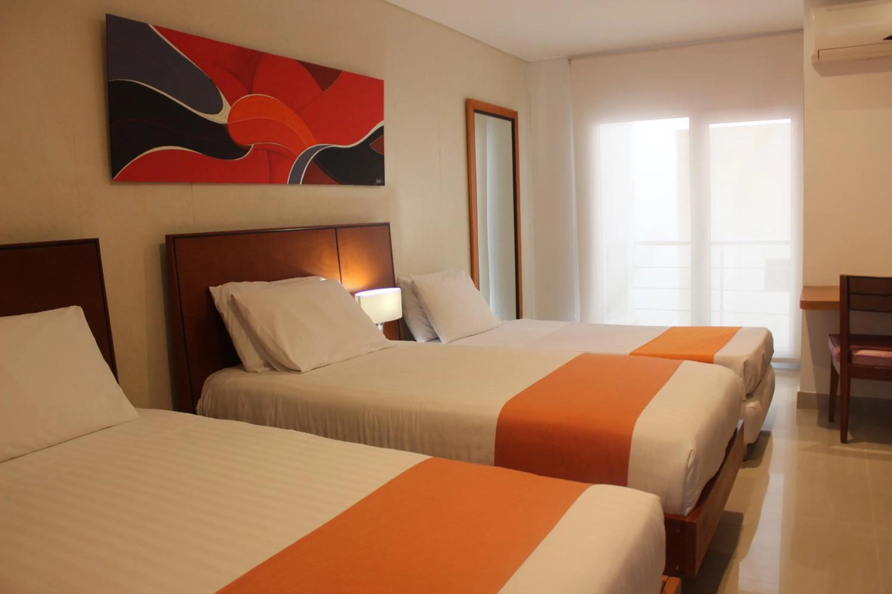 Triple Room in Hotel Atrium Plaza