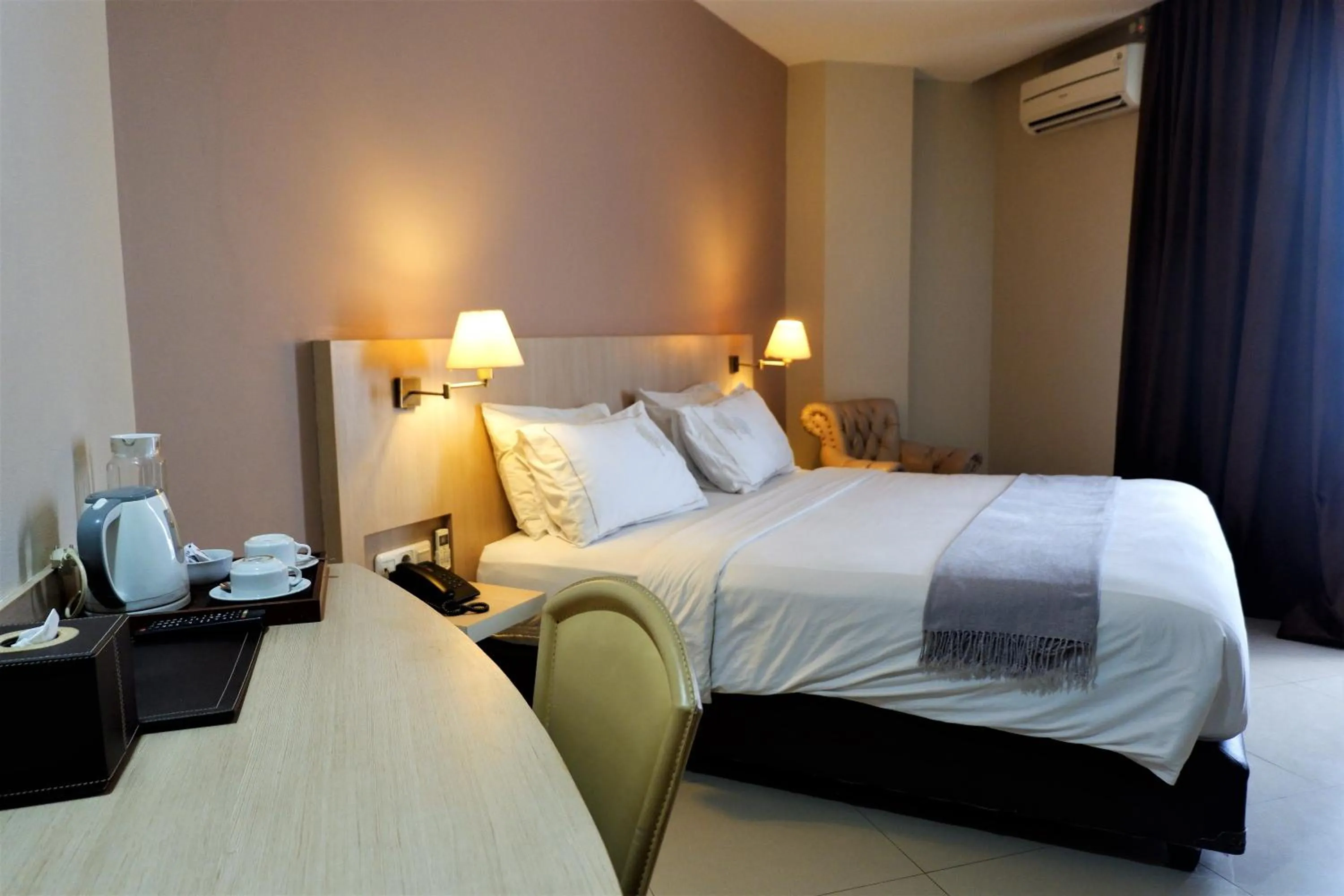 Large Double Room in Rio City Hotel