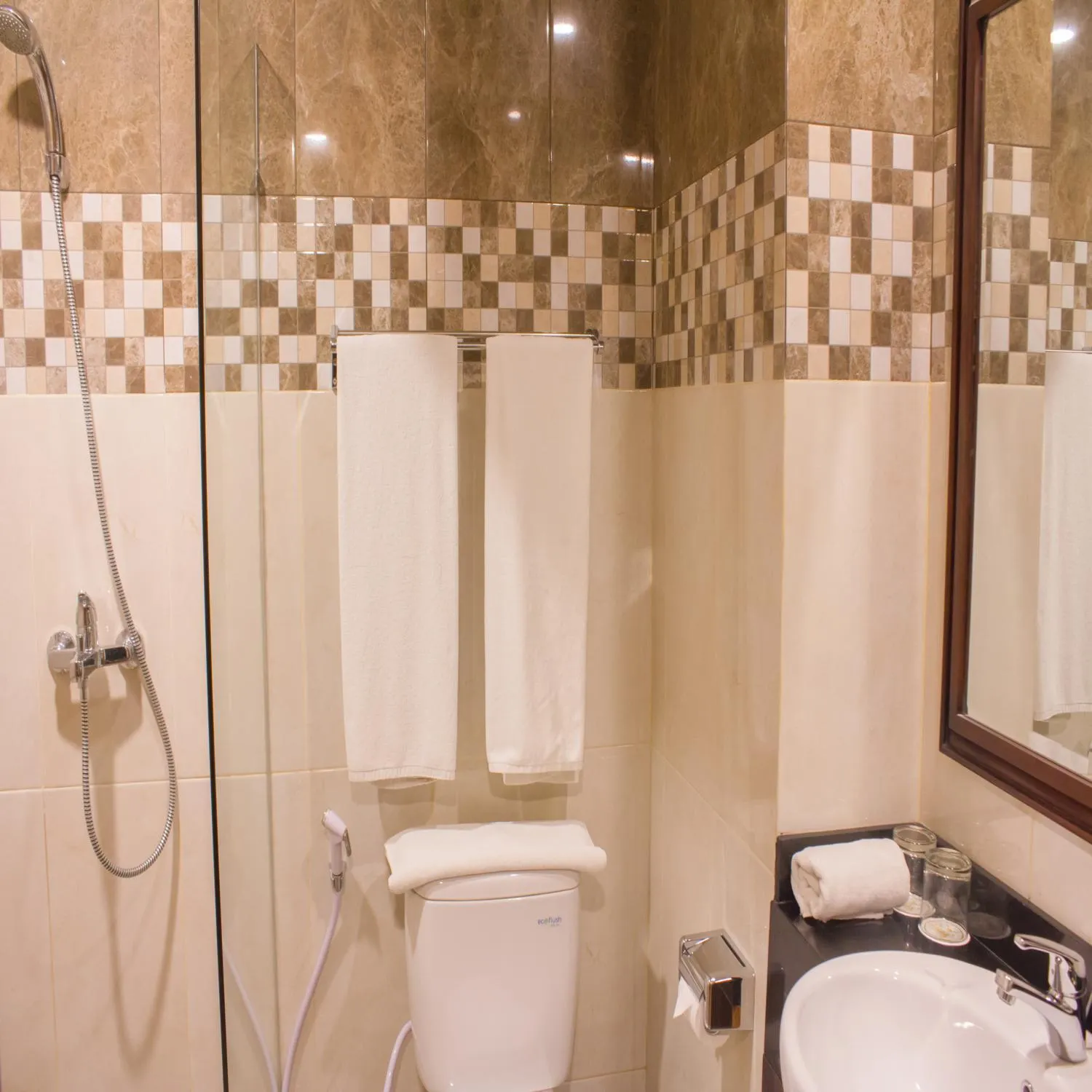 Superior Twin Room in Hotel Salak The Heritage Bogor