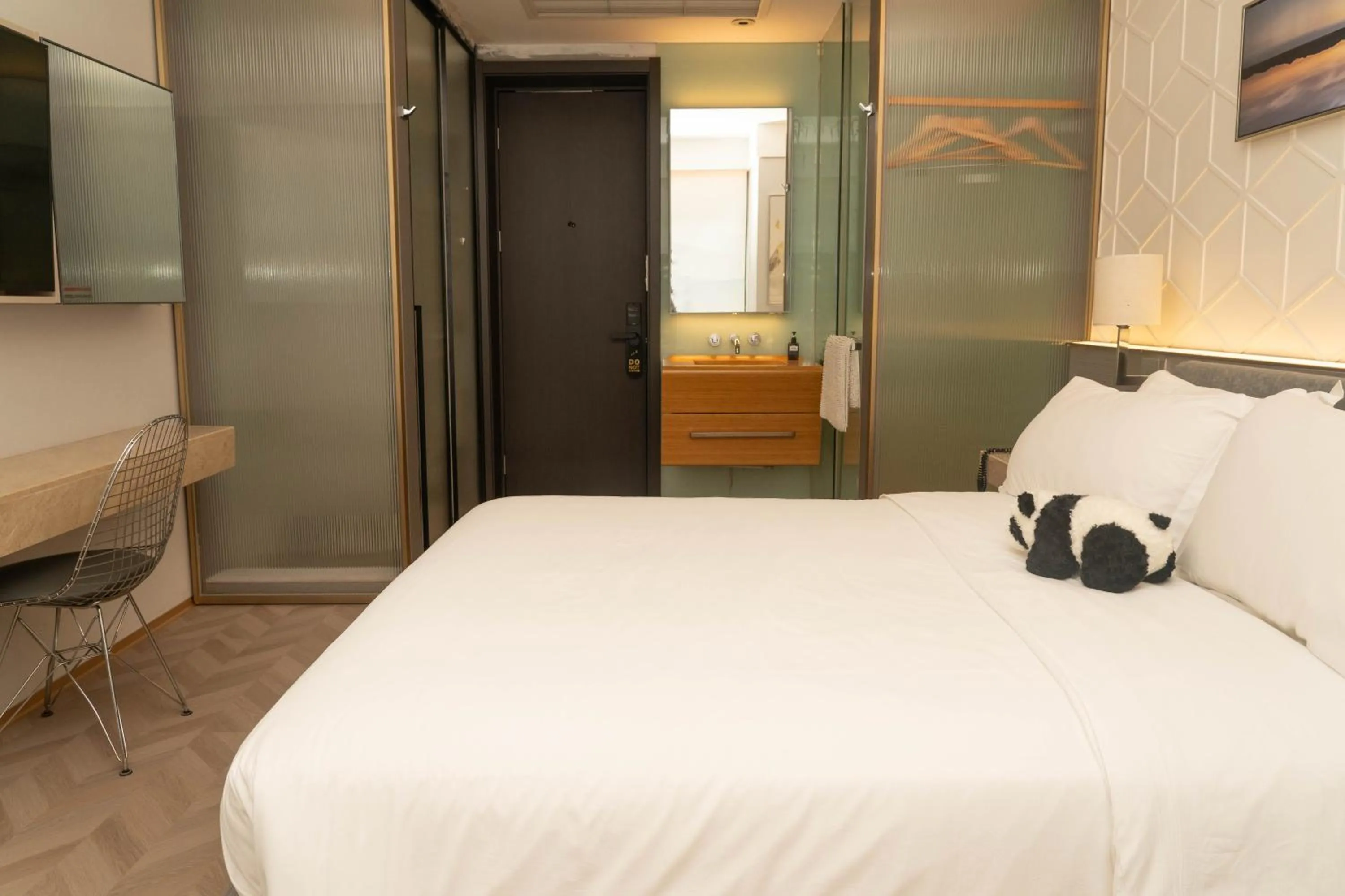 Superior Queen Room in H-hotel Riverside