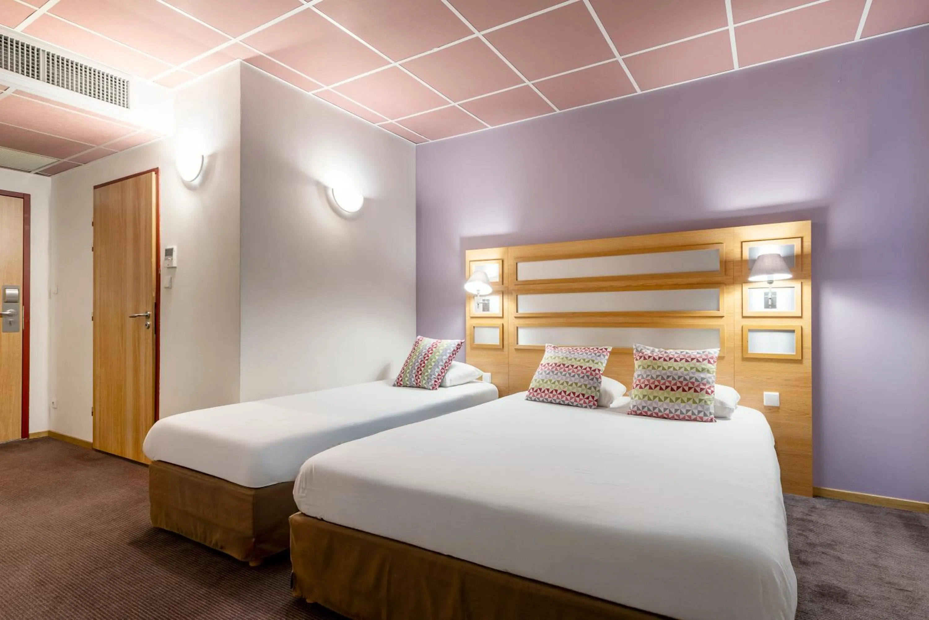  Triple Room with 1 Double bed and 1 Single Bed in Campanile Metz Nord - Talange