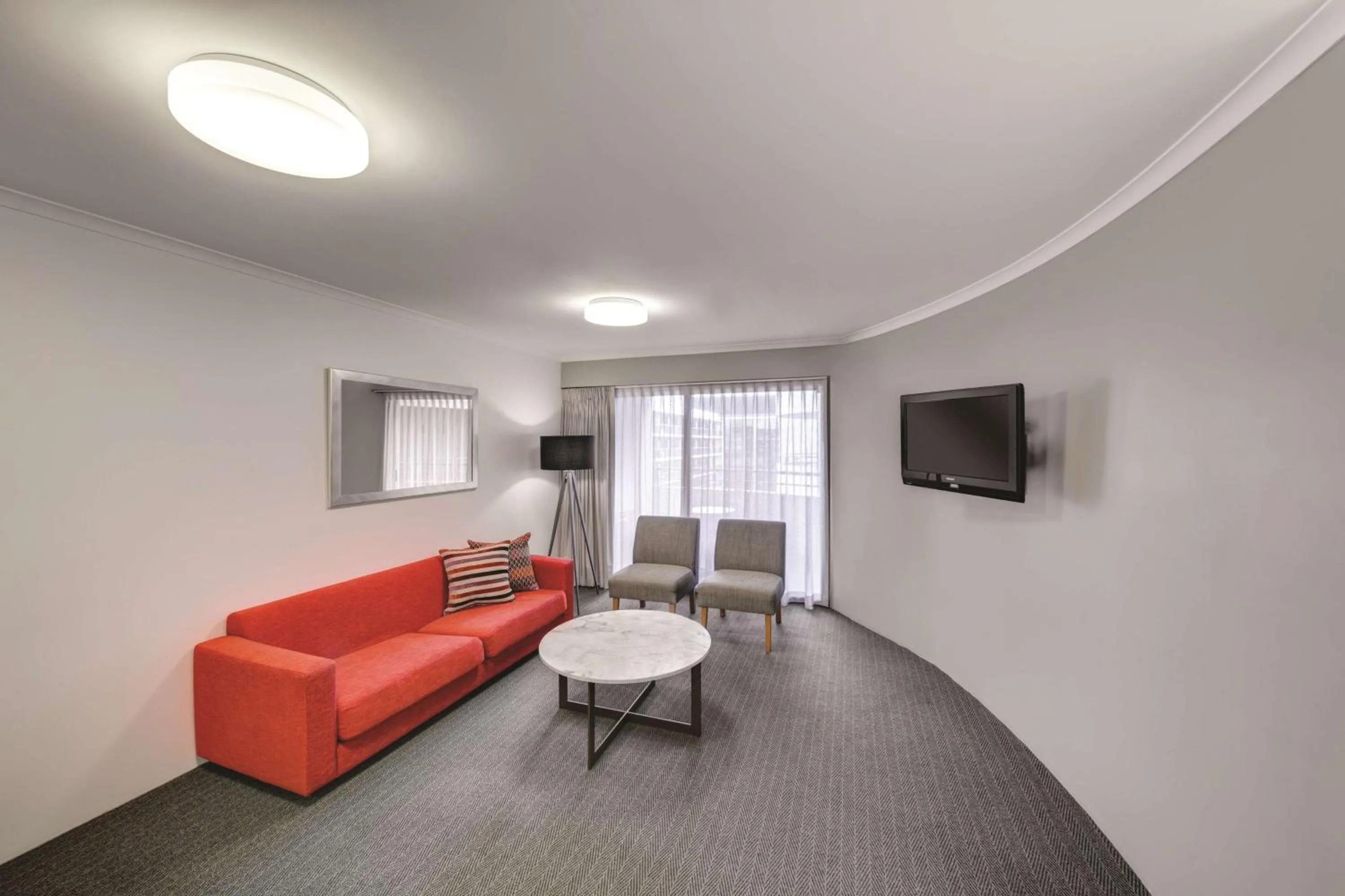 One-Bedroom Apartment with Spa Bath and Balcony in Adina Serviced Apartments Canberra James Court