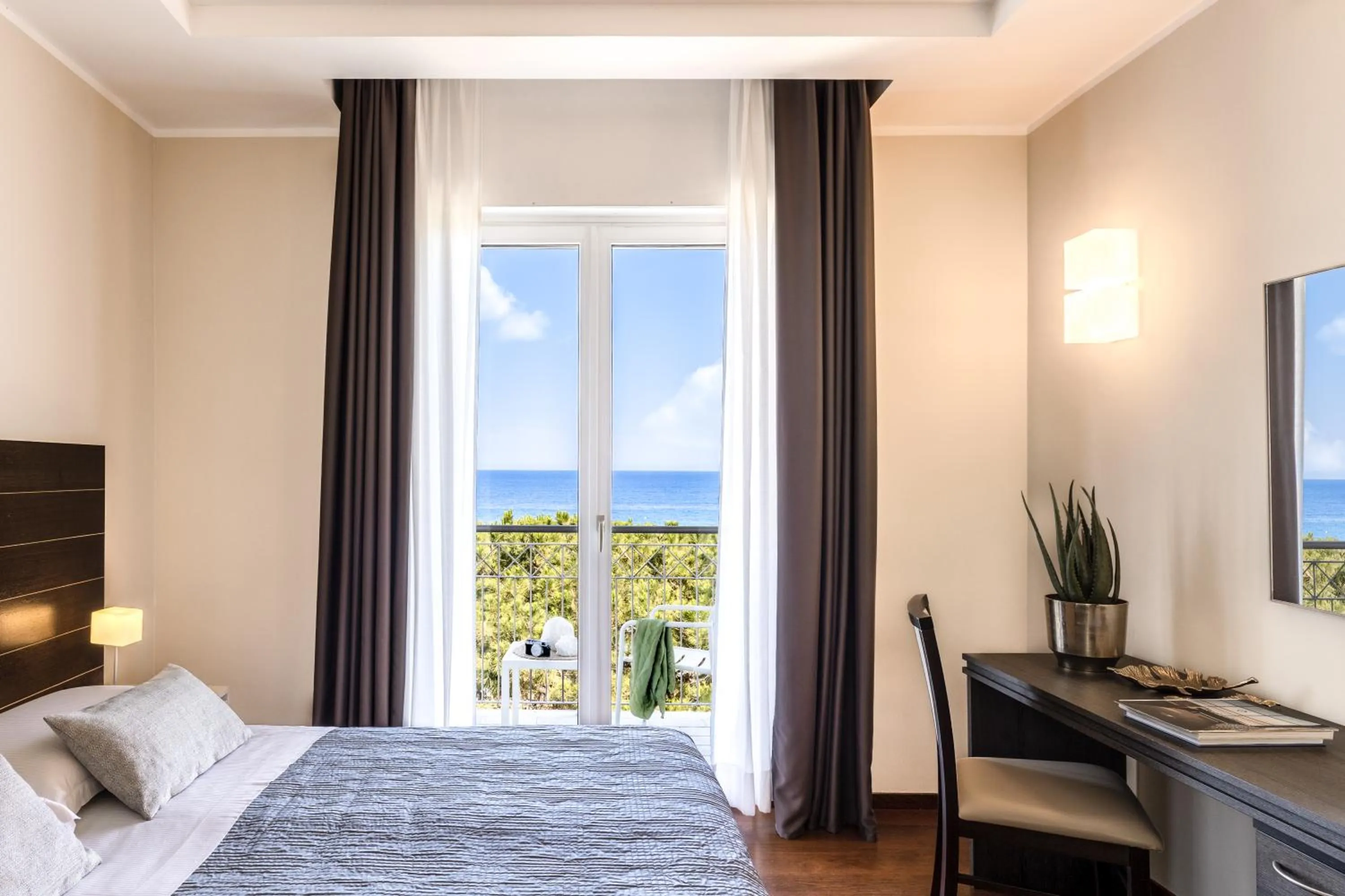 Double or Twin Room with Sea View in Grand Hotel Spiaggia