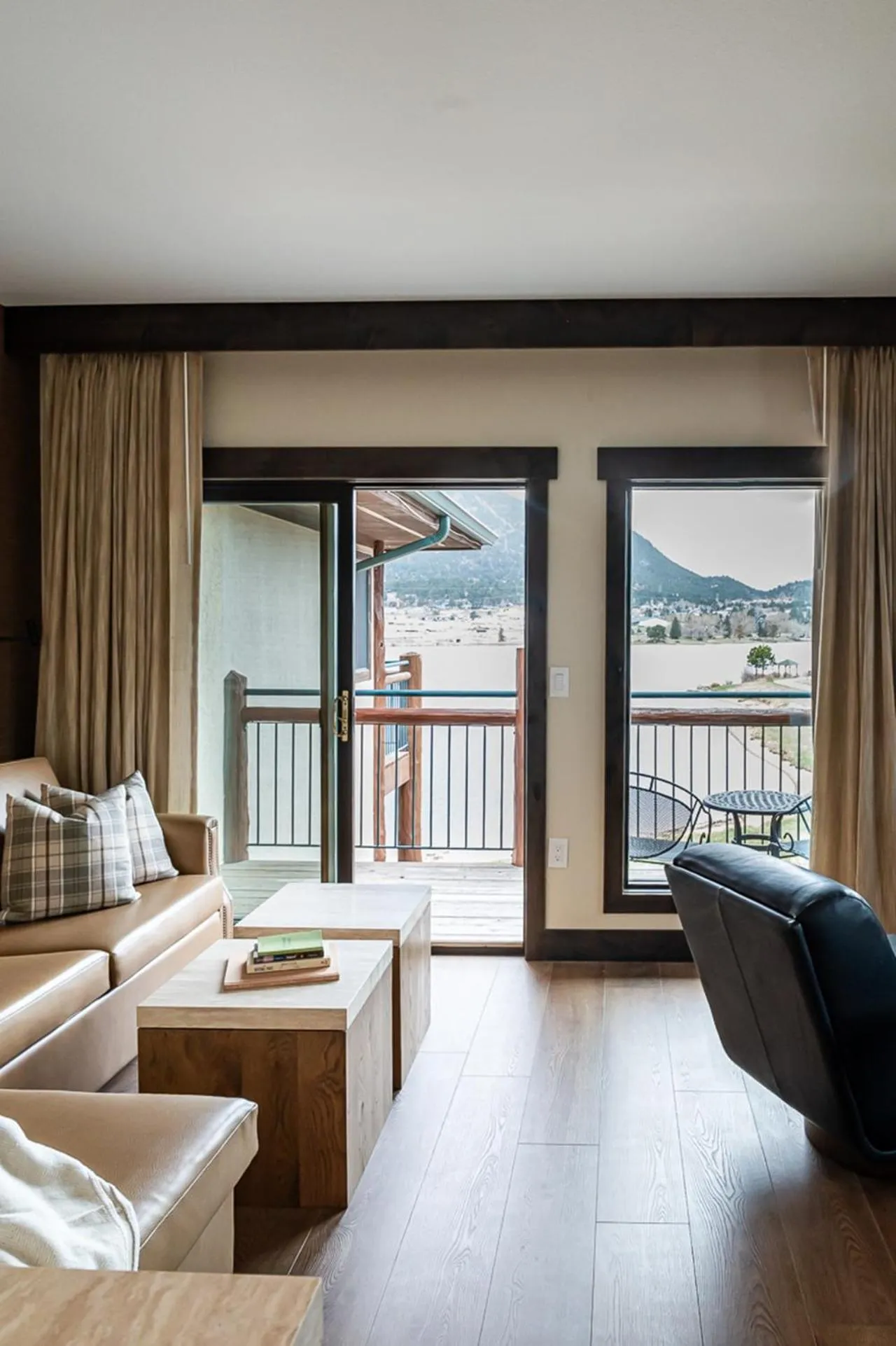 One-Bedroom King Suite with Lake View in The Estes Park Resort